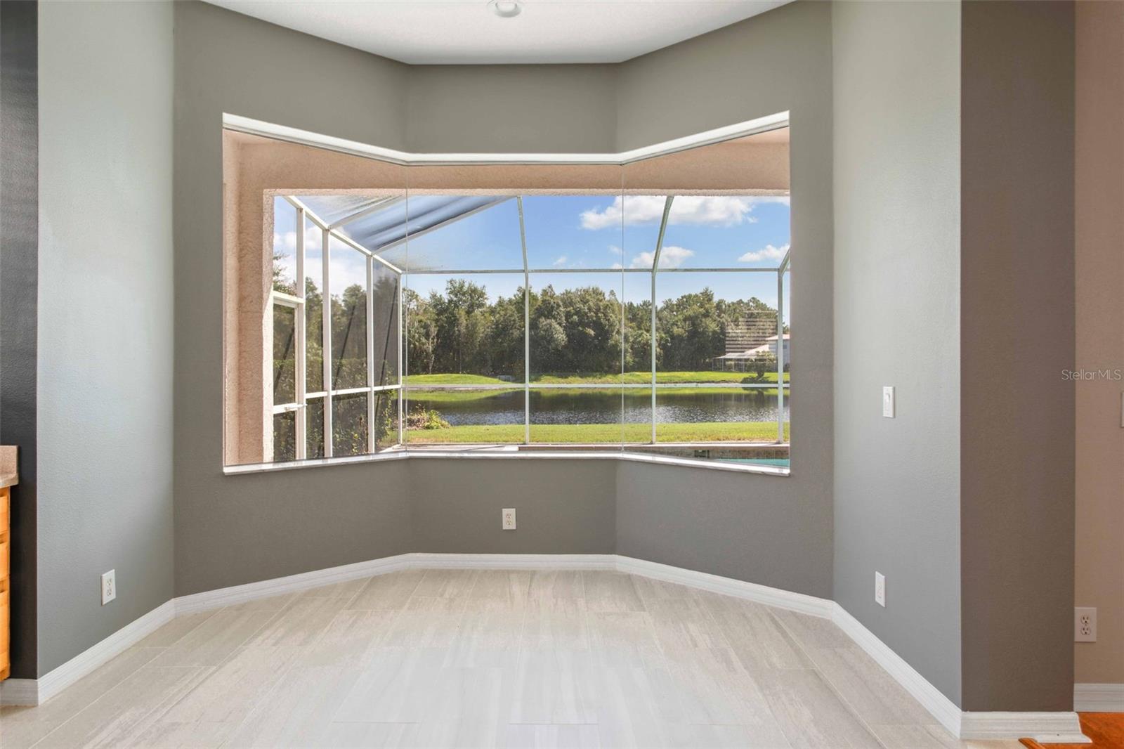 10226 DEERCLIFF DR — photo 7