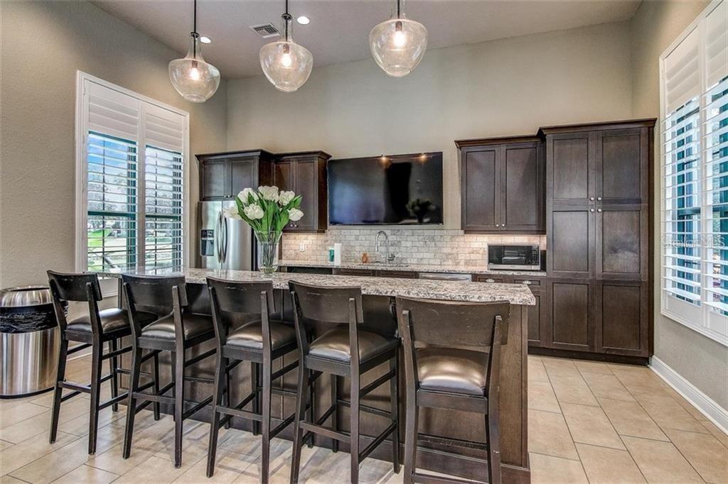 10226 DEERCLIFF DR — photo 21