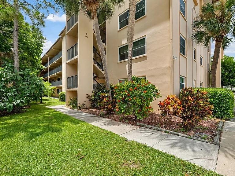 2525 W BAY DR #A16 — photo 4