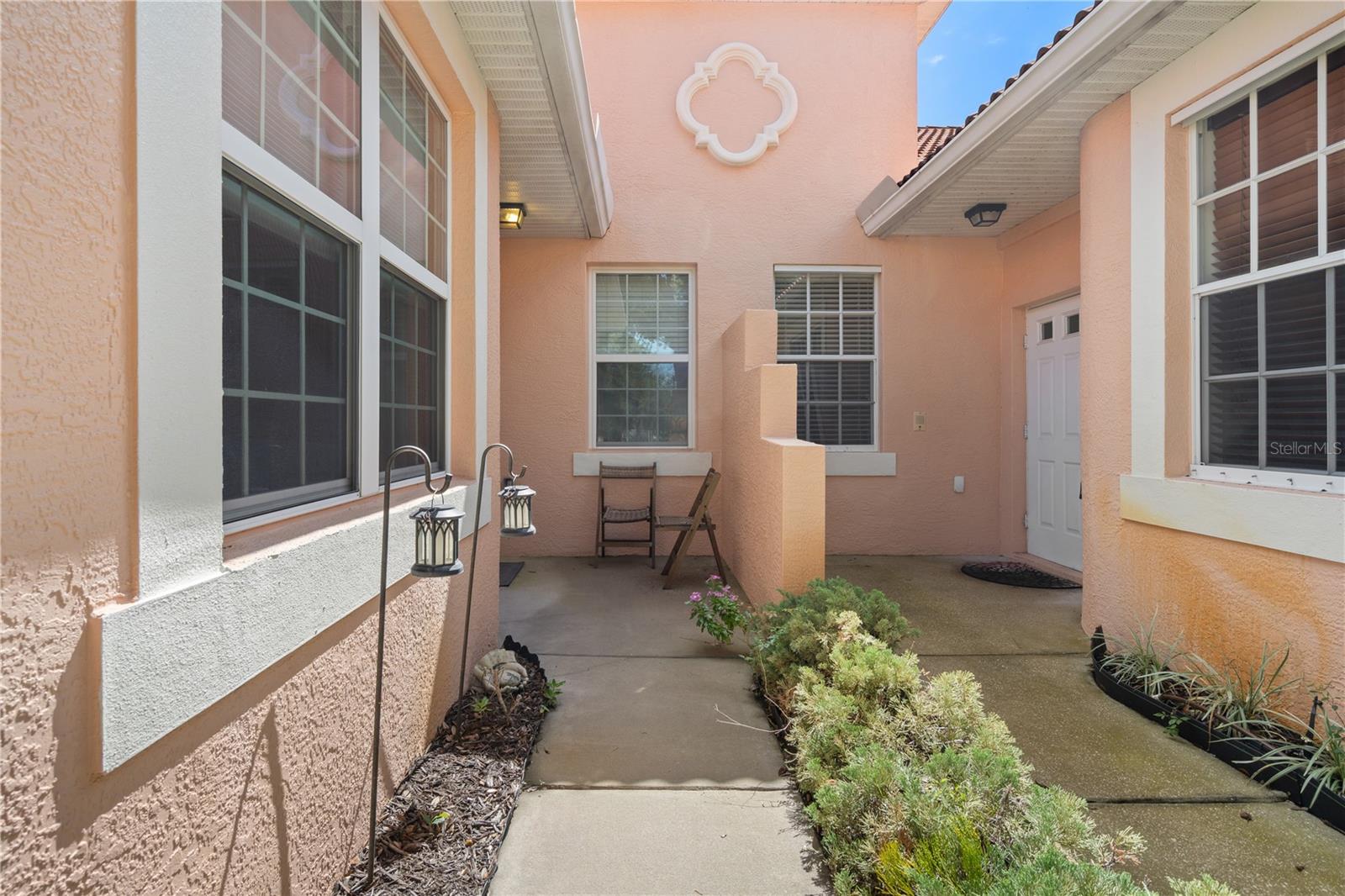 5626 CORTINA LN — photo 9