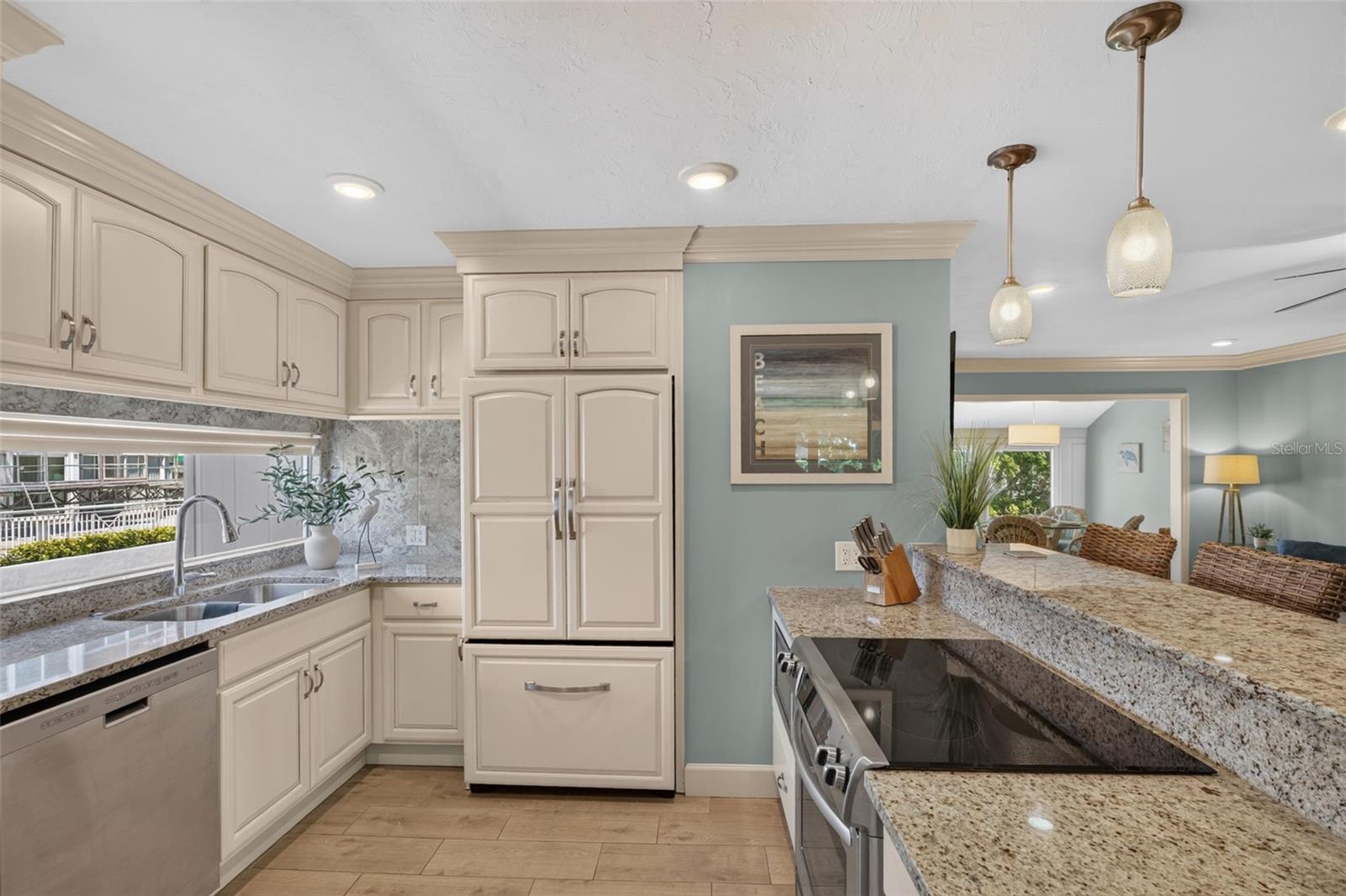 1141 W PEPPERTREE DR #1141 — photo 15
