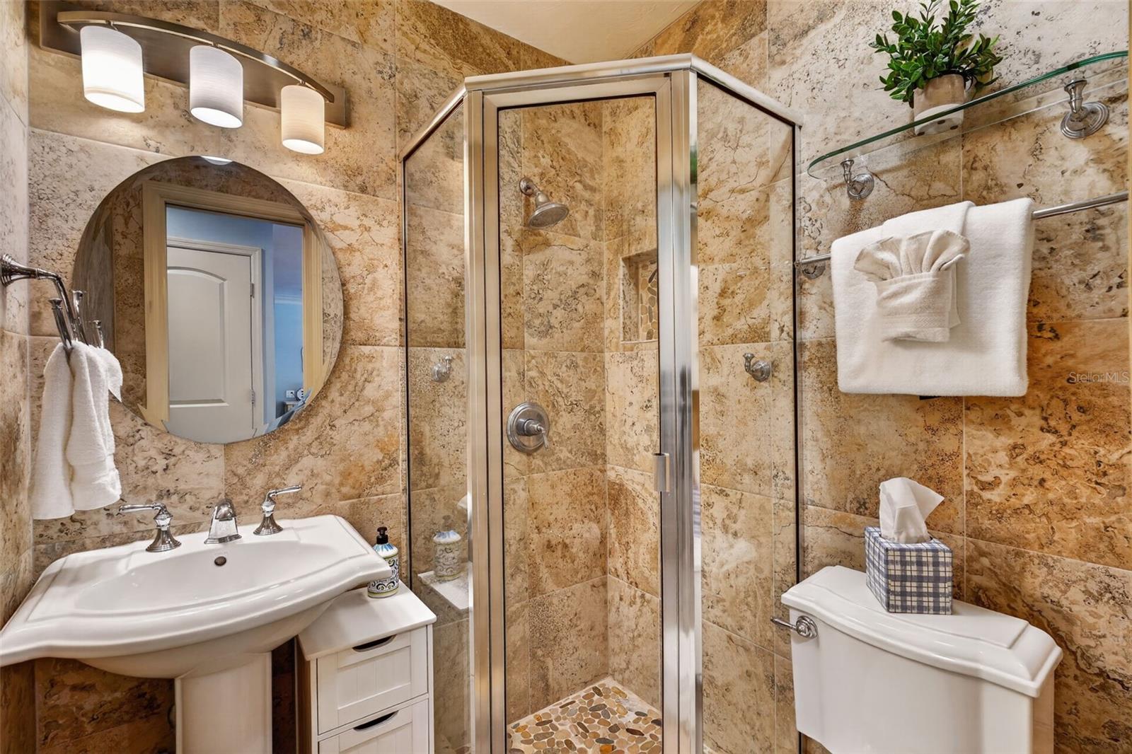 1141 W PEPPERTREE DR #1141 — photo 26