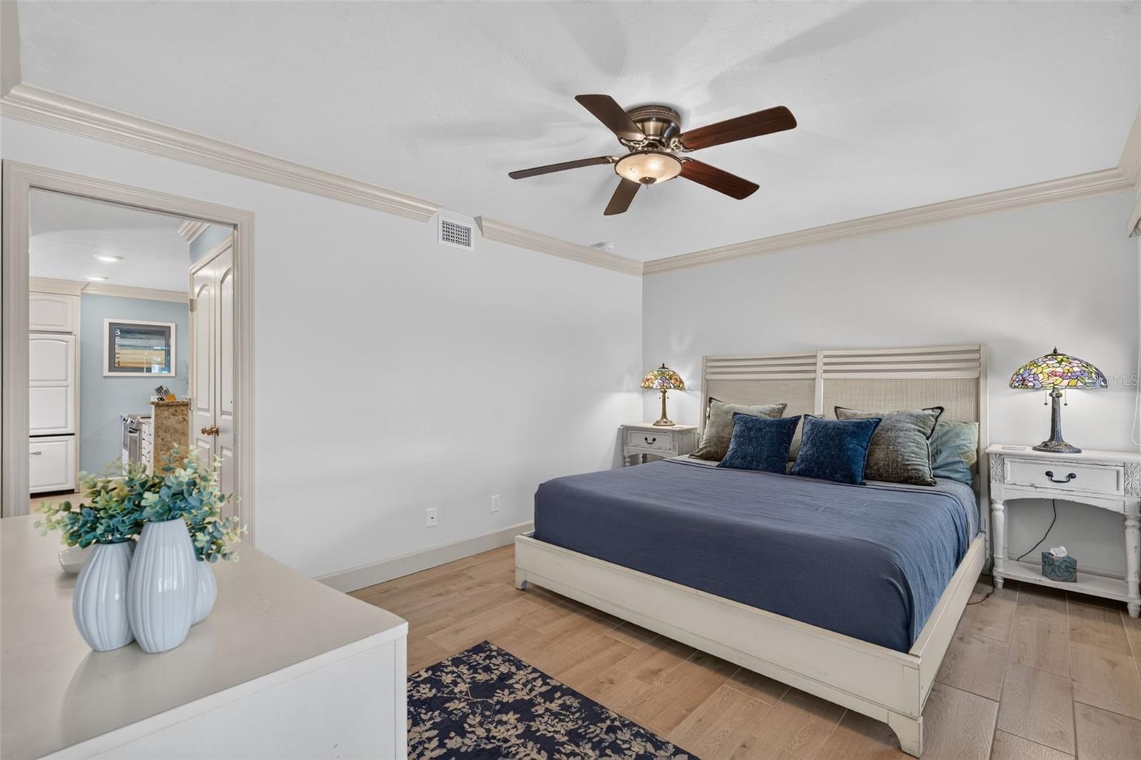 1141 W PEPPERTREE DR #1141 — photo 18