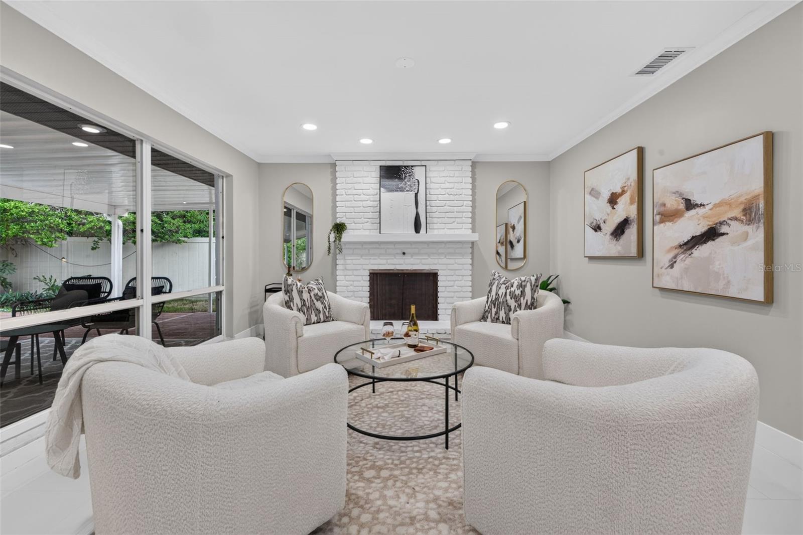 219 MIRAMAR BLVD NE — photo 19