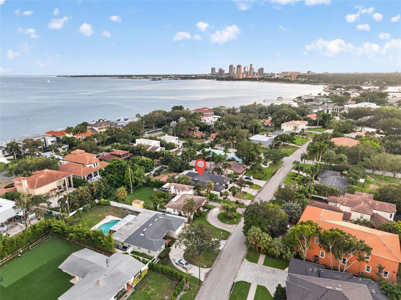219 MIRAMAR BLVD NE — photo 46
