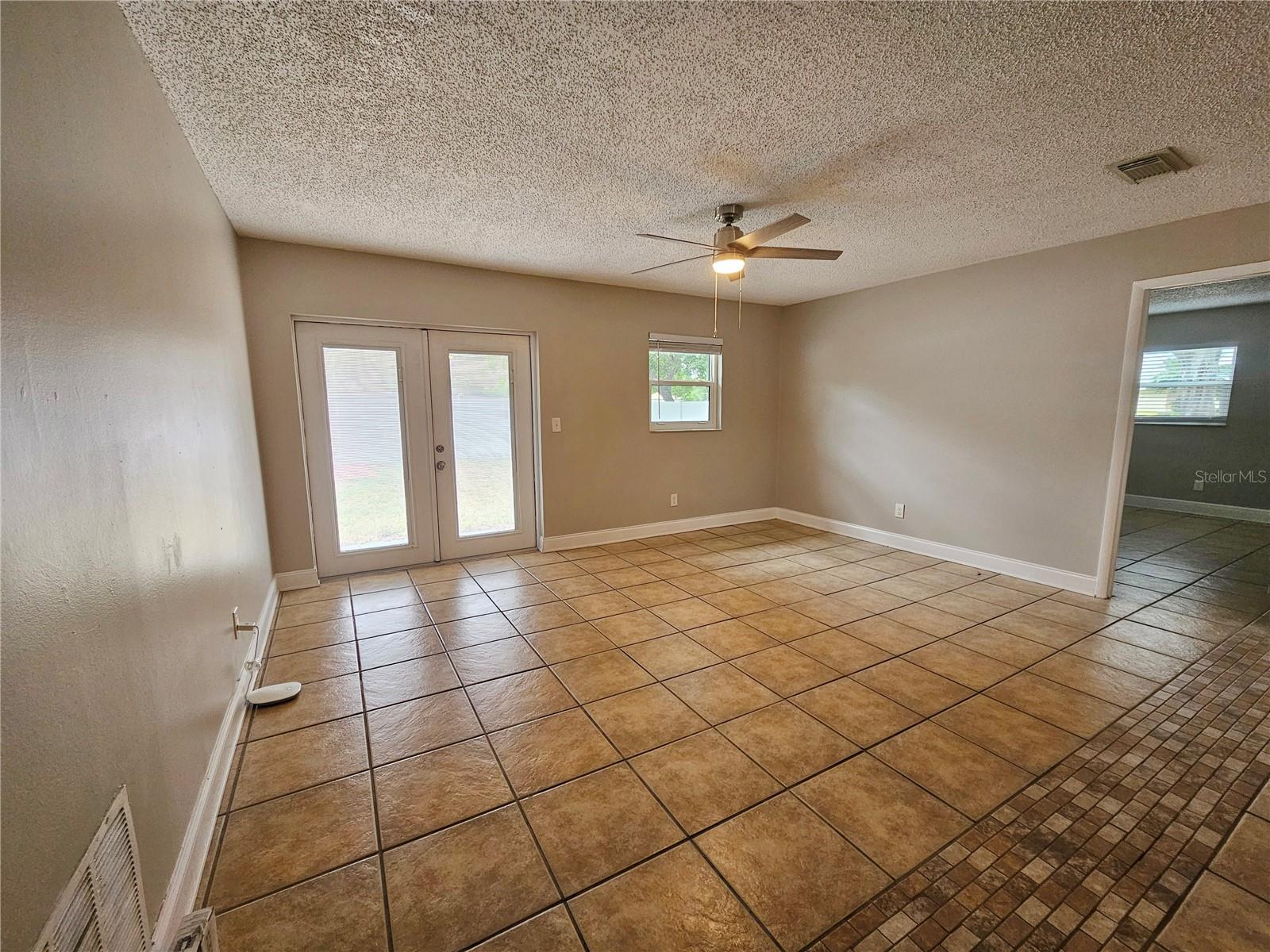 6092 BURCH ST N — photo 4