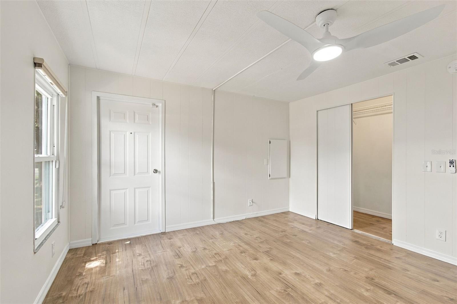 130 CLUBVIEW DR #2 — photo 12