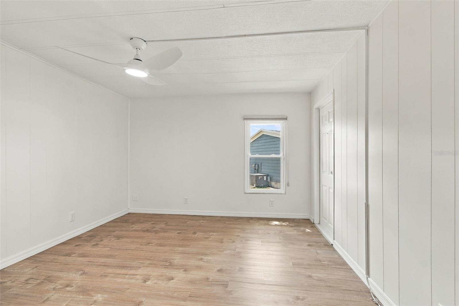 130 CLUBVIEW DR #2 — photo 14
