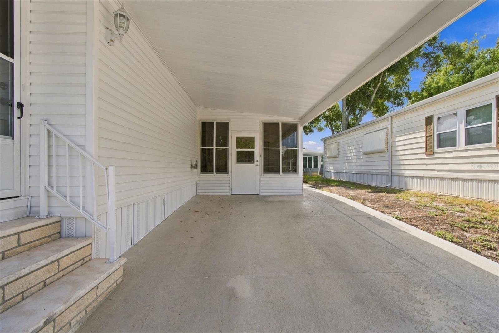 130 CLUBVIEW DR #2 — photo 29