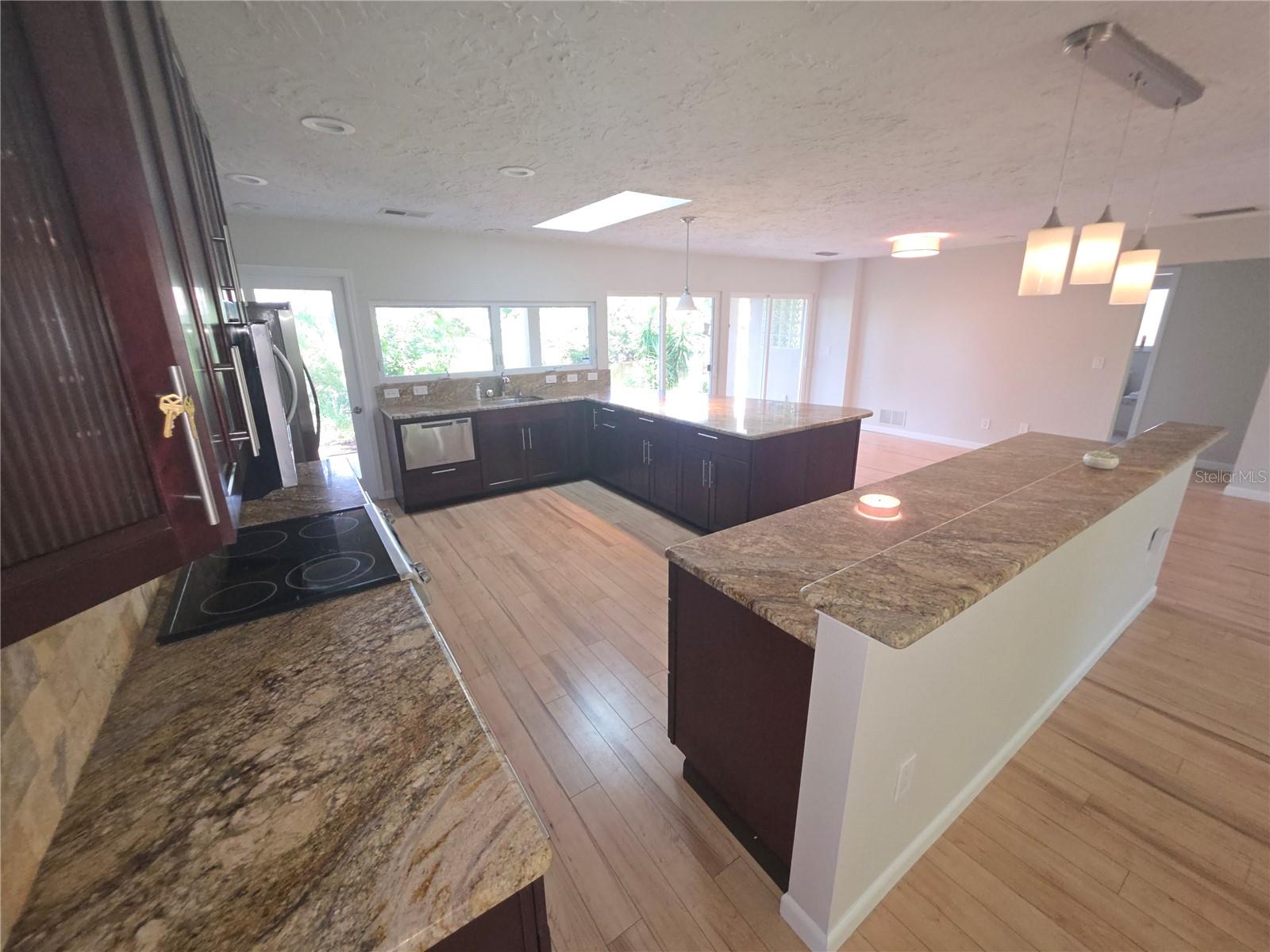 7708 NW 9TH AVE DR — photo 8