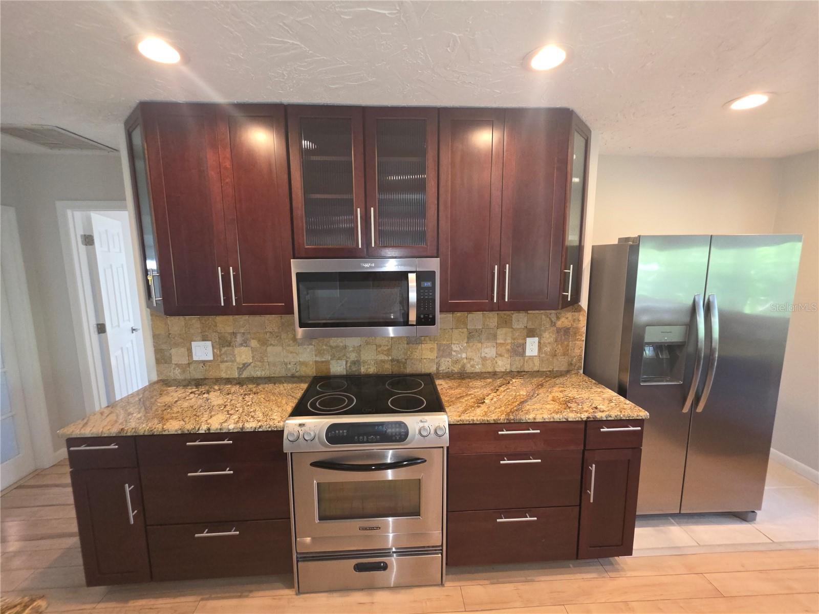 7708 NW 9TH AVE DR — photo 9