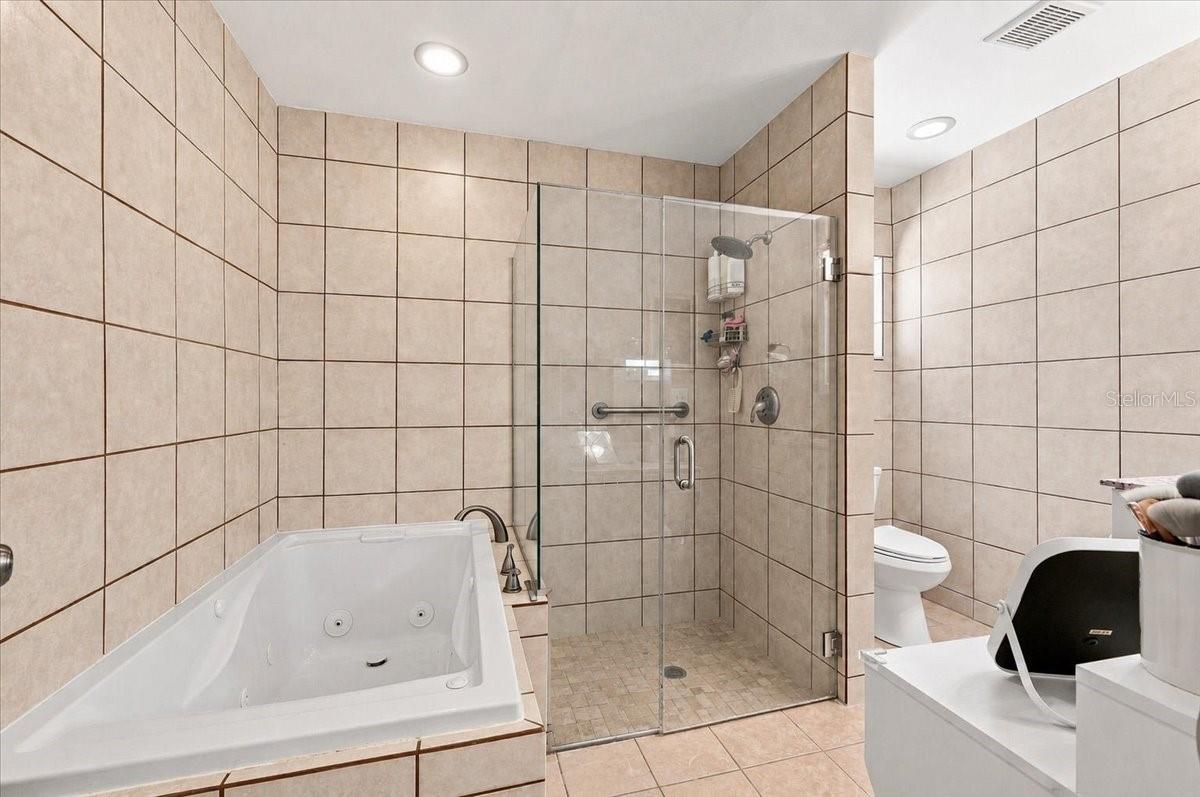 13010 PEBBLE BEACH CIR — photo 40