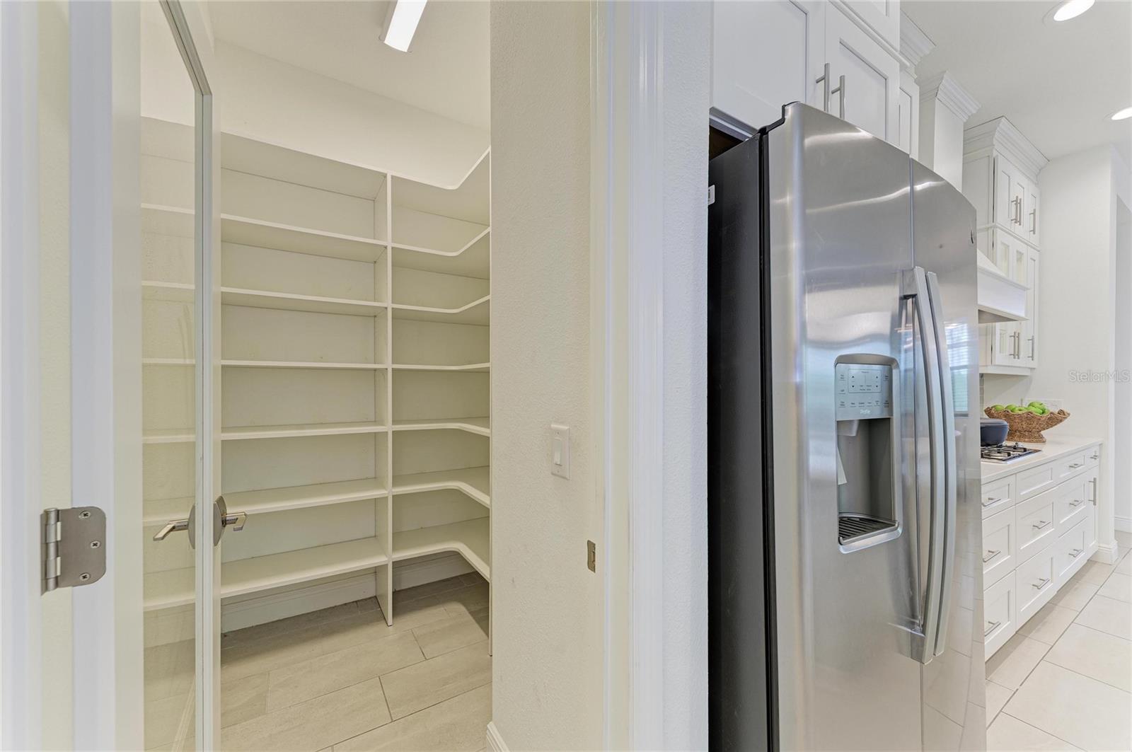 10913 TREVINO ST — photo 14