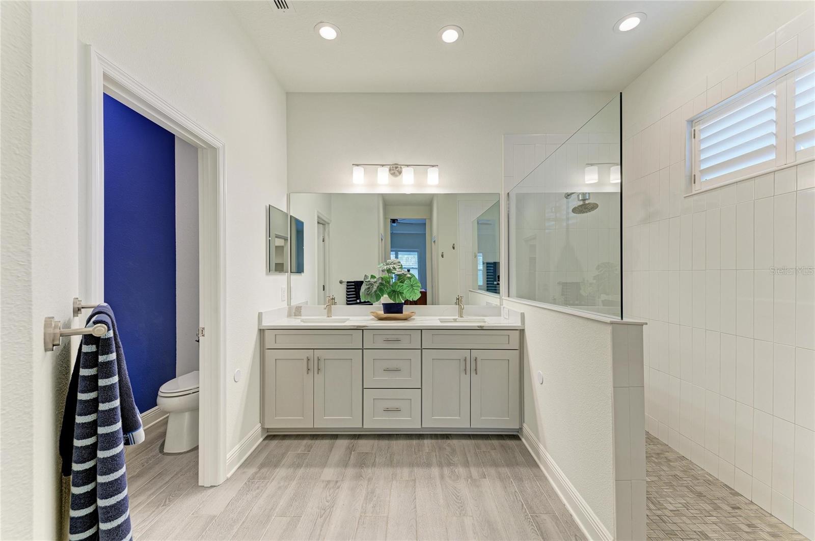 10913 TREVINO ST — photo 25