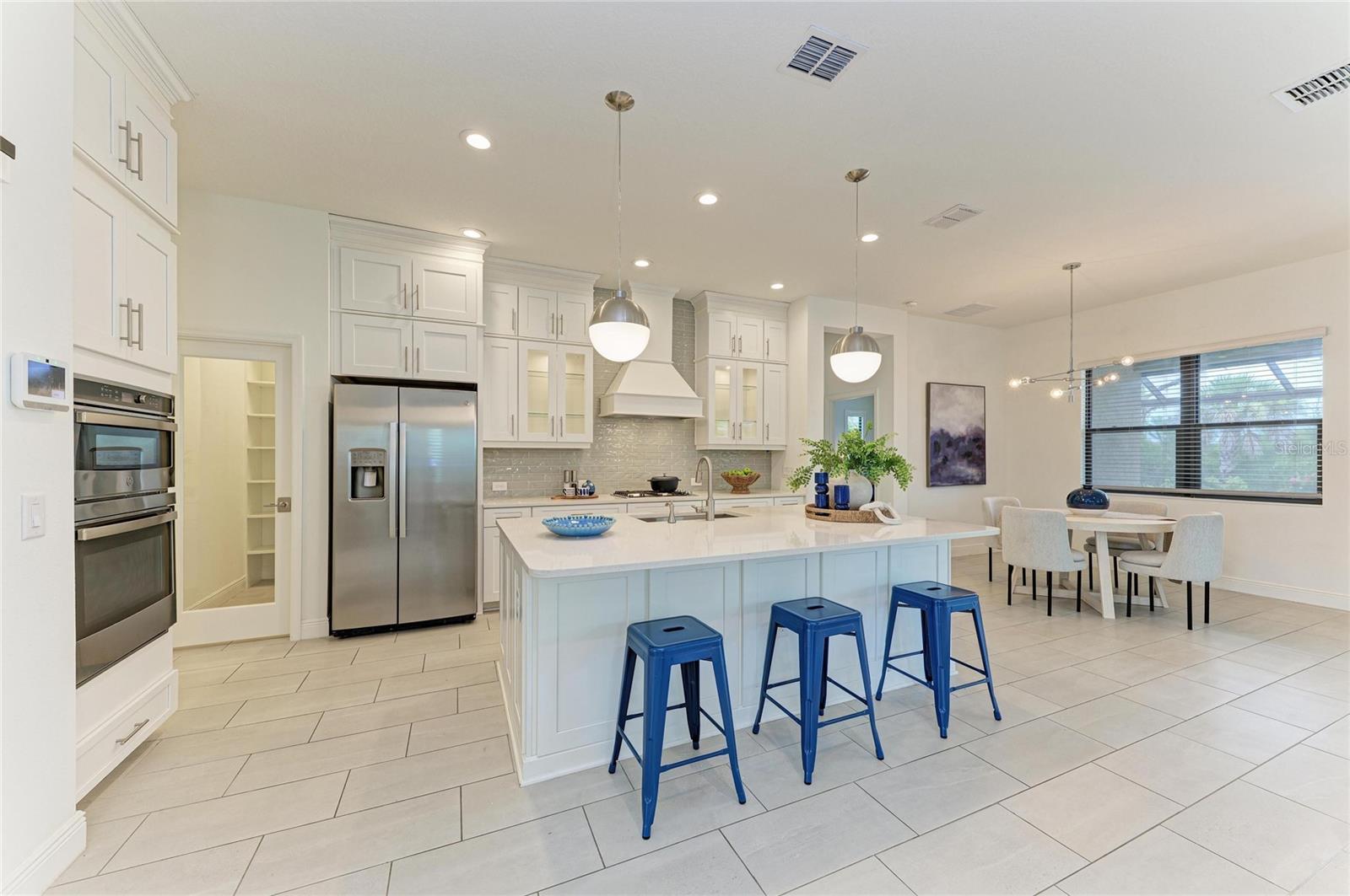 10913 TREVINO ST — photo 9