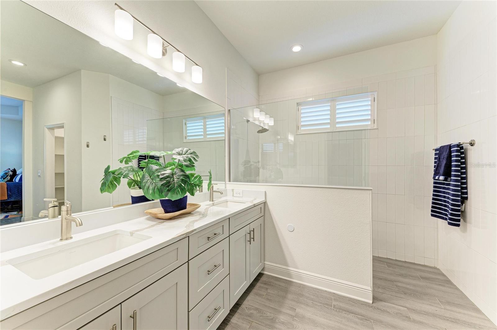 10913 TREVINO ST — photo 26