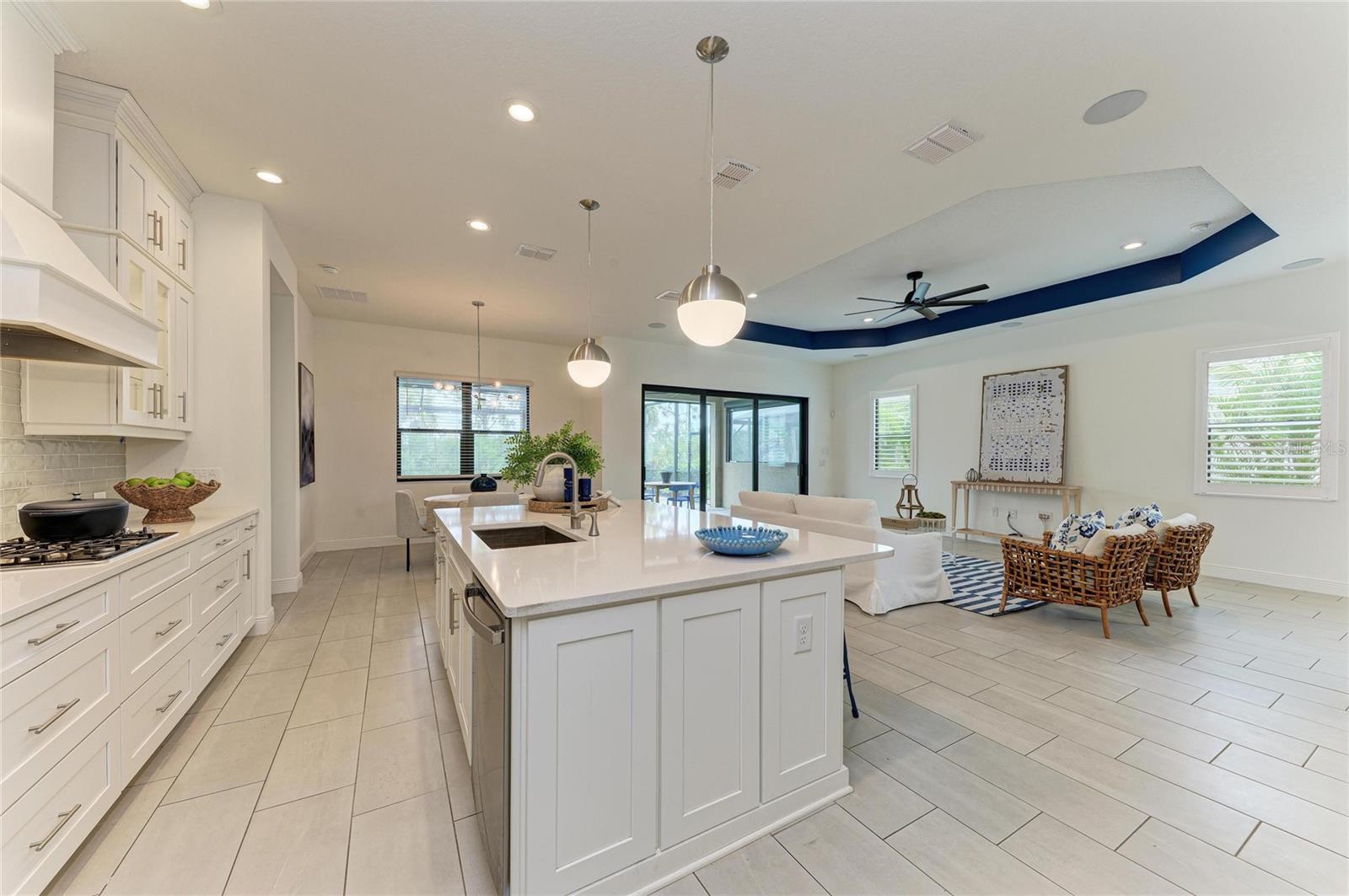 10913 TREVINO ST — photo 12