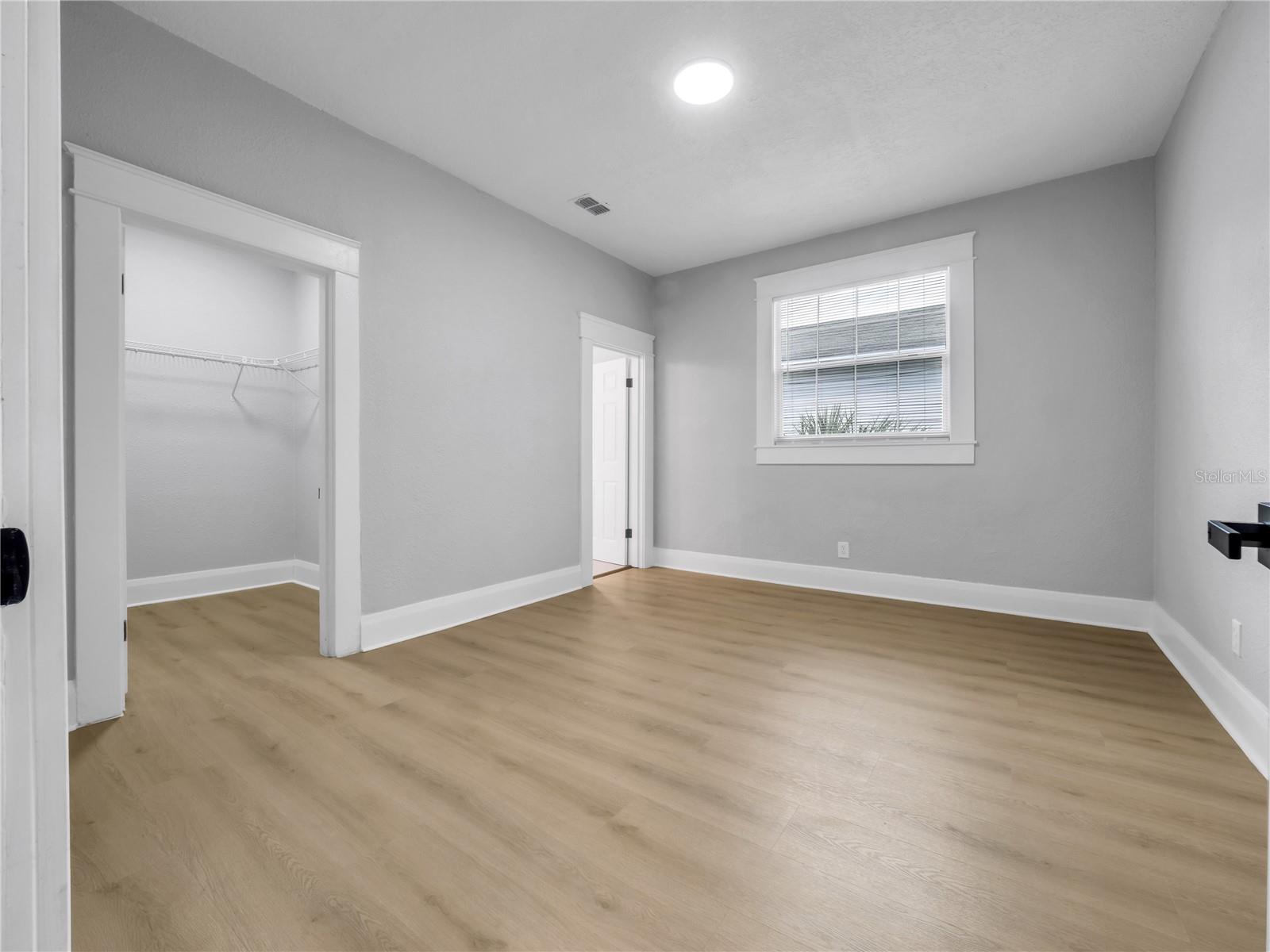 1215 E 26TH AVE — photo 18