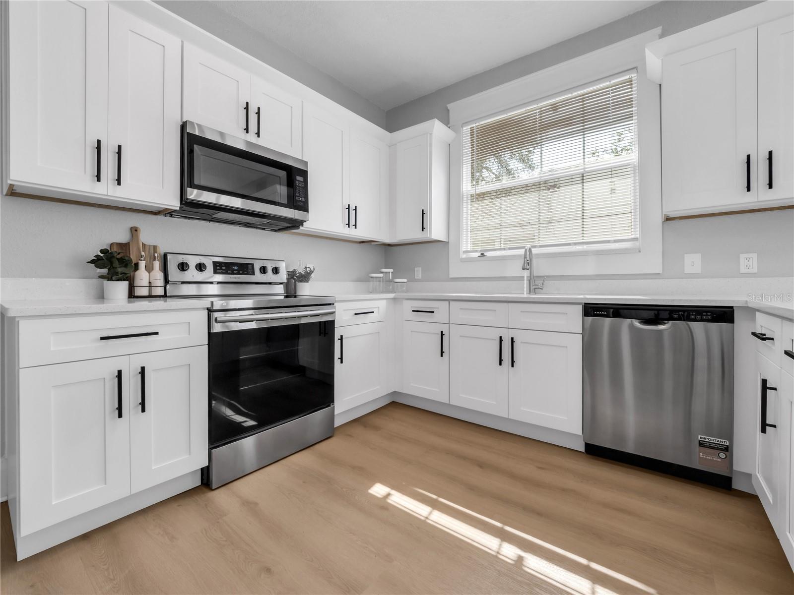 1215 E 26TH AVE — photo 10
