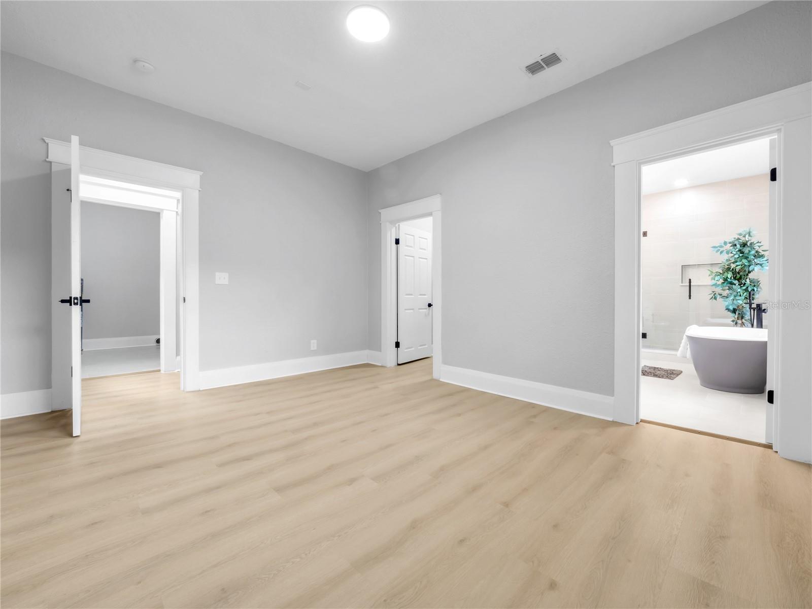1215 E 26TH AVE — photo 19