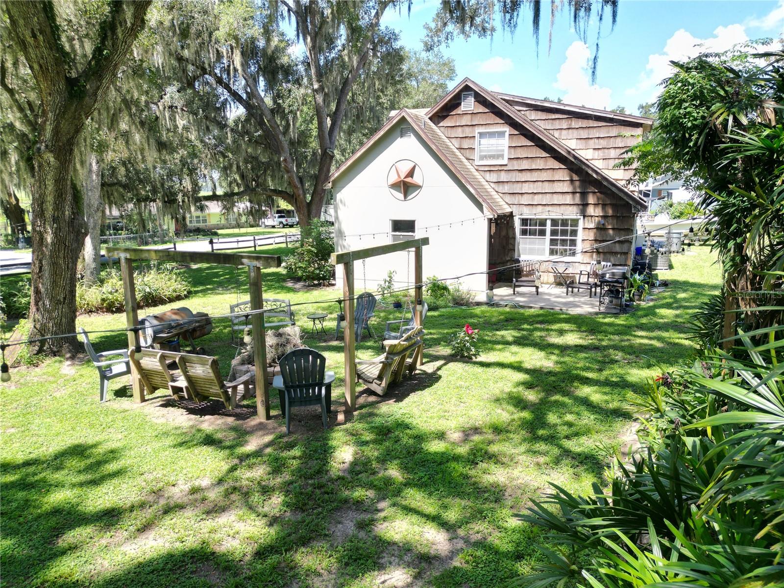 35833 LAKESHORE DR — photo 29