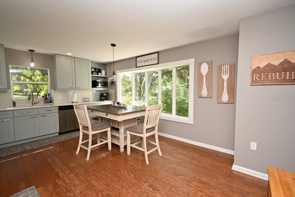 35833 LAKESHORE DR — photo 14