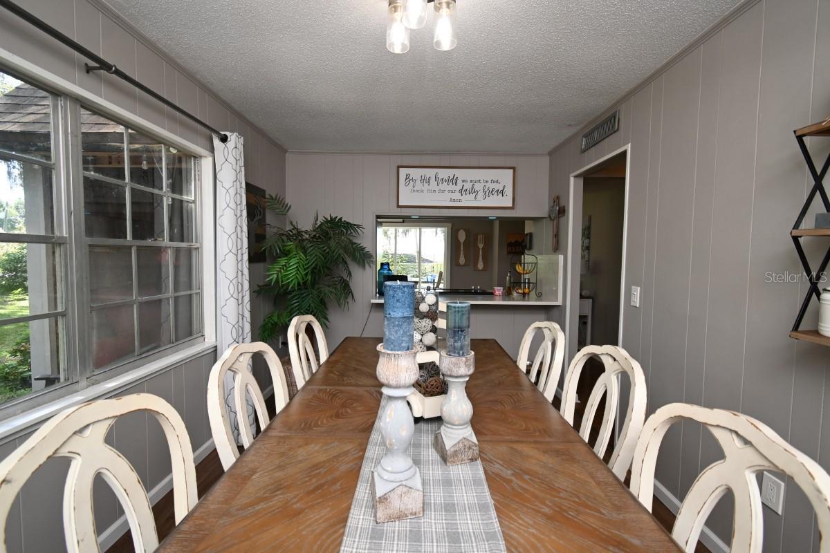 35833 LAKESHORE DR — photo 16