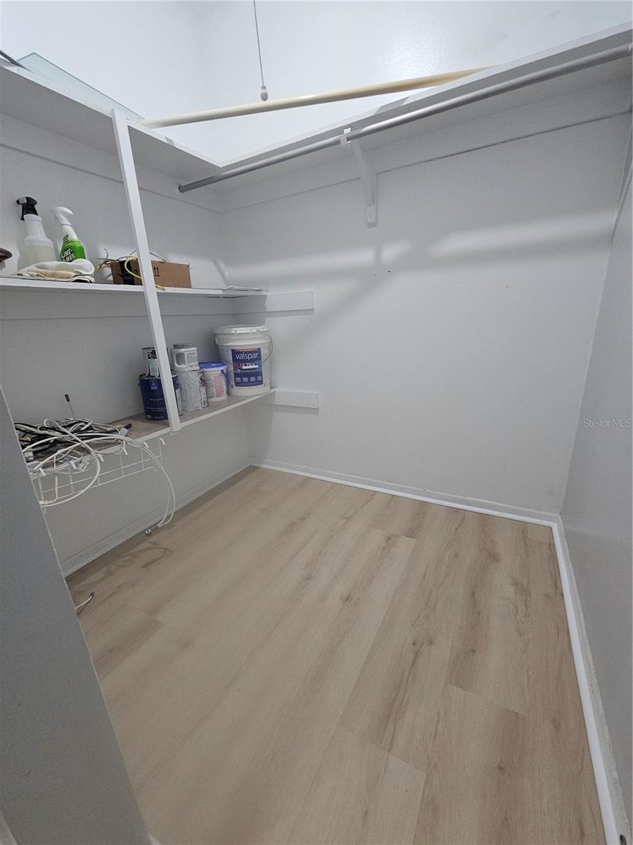 1706 BELLEAIR FOREST DR #310 — photo 9