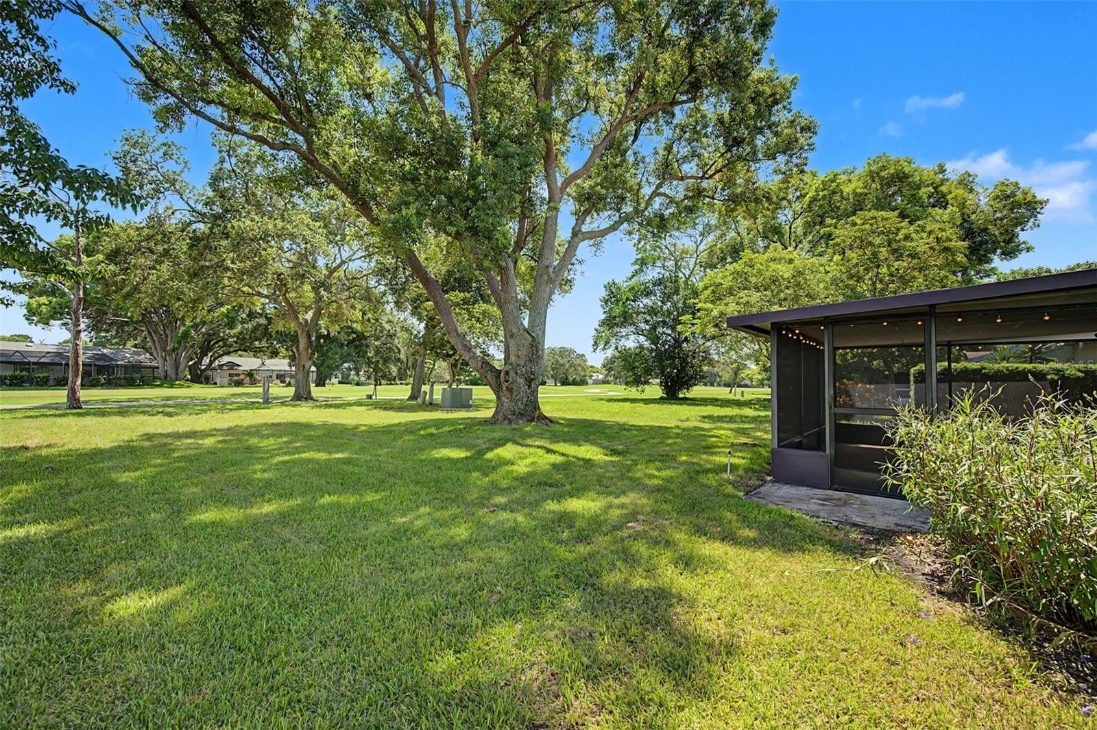7800 FAIRLAWN DR — photo 33