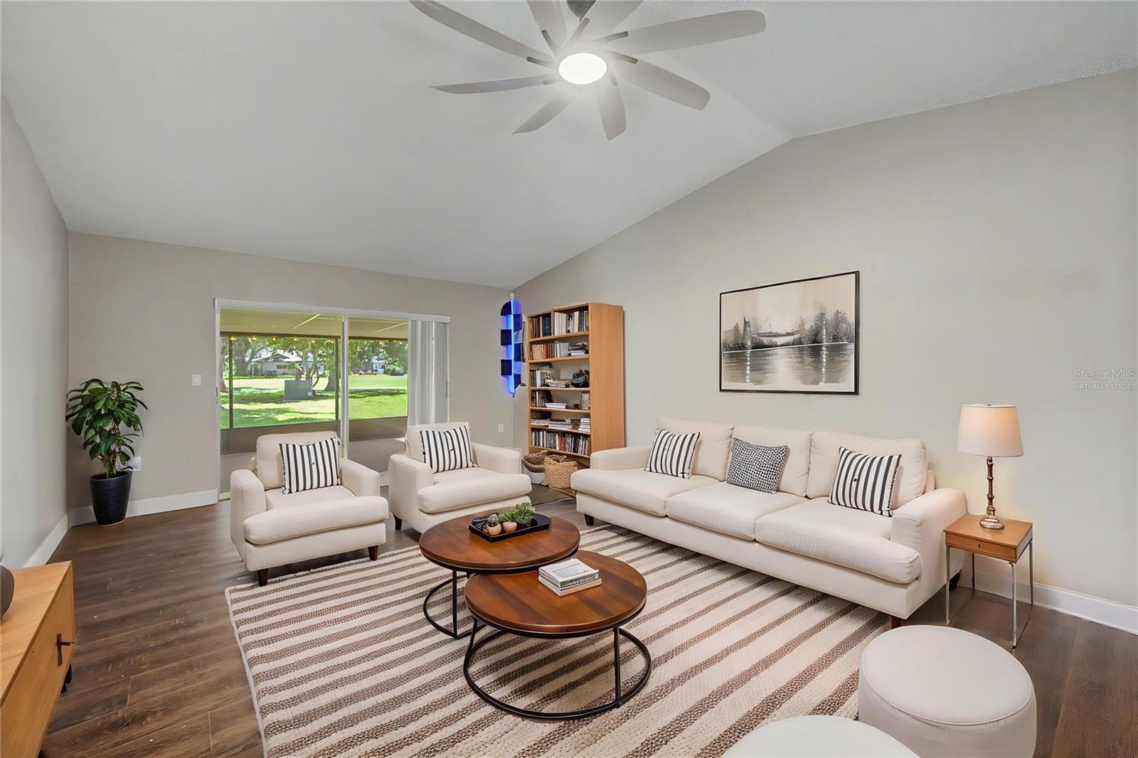 7800 FAIRLAWN DR — photo 2
