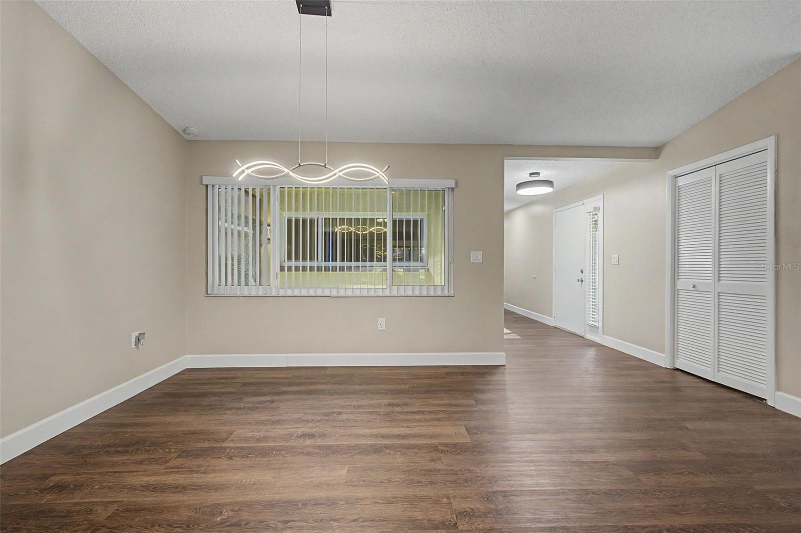 7800 FAIRLAWN DR — photo 12