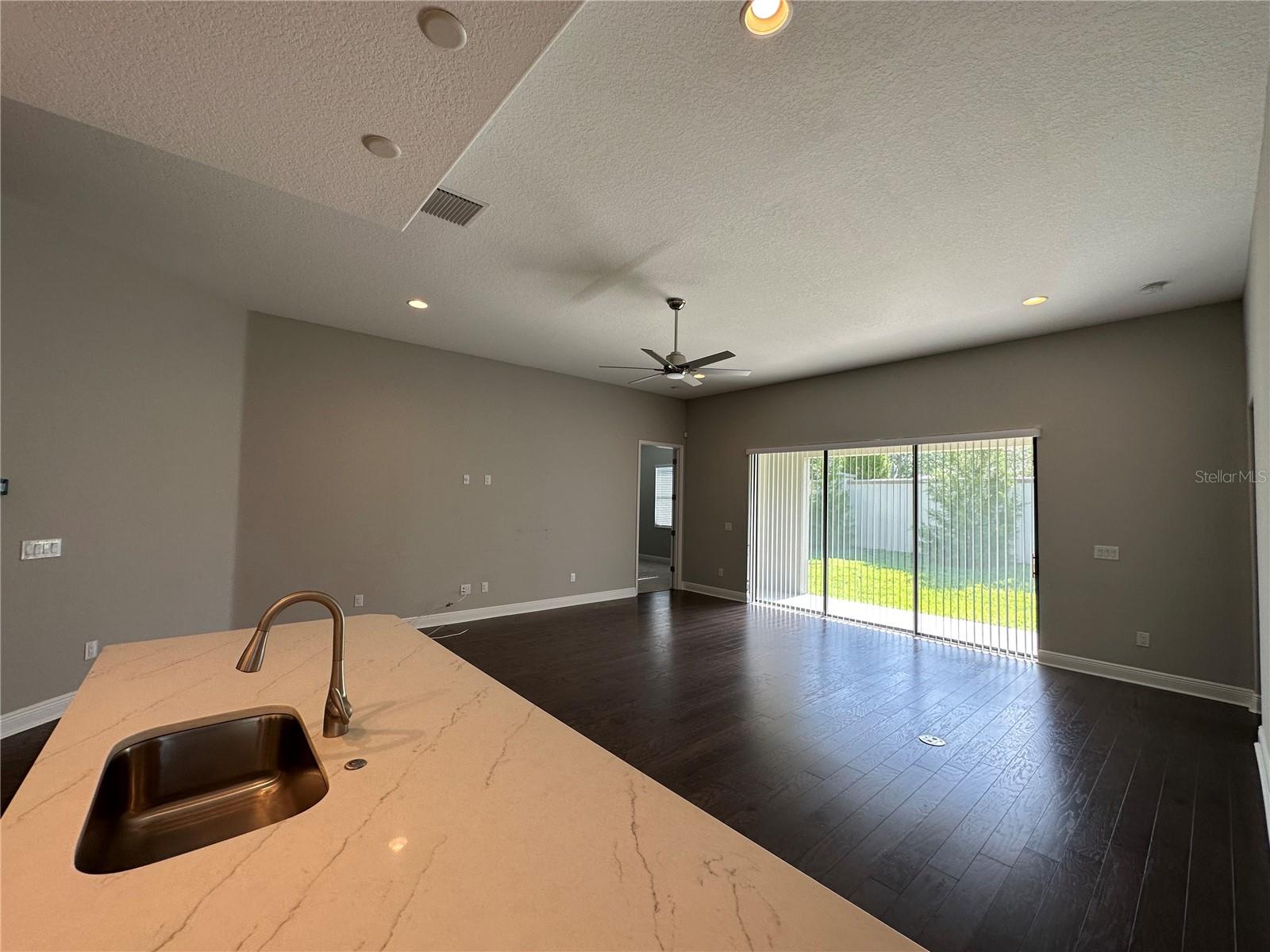 981 BEE BRANCH CT — photo 6