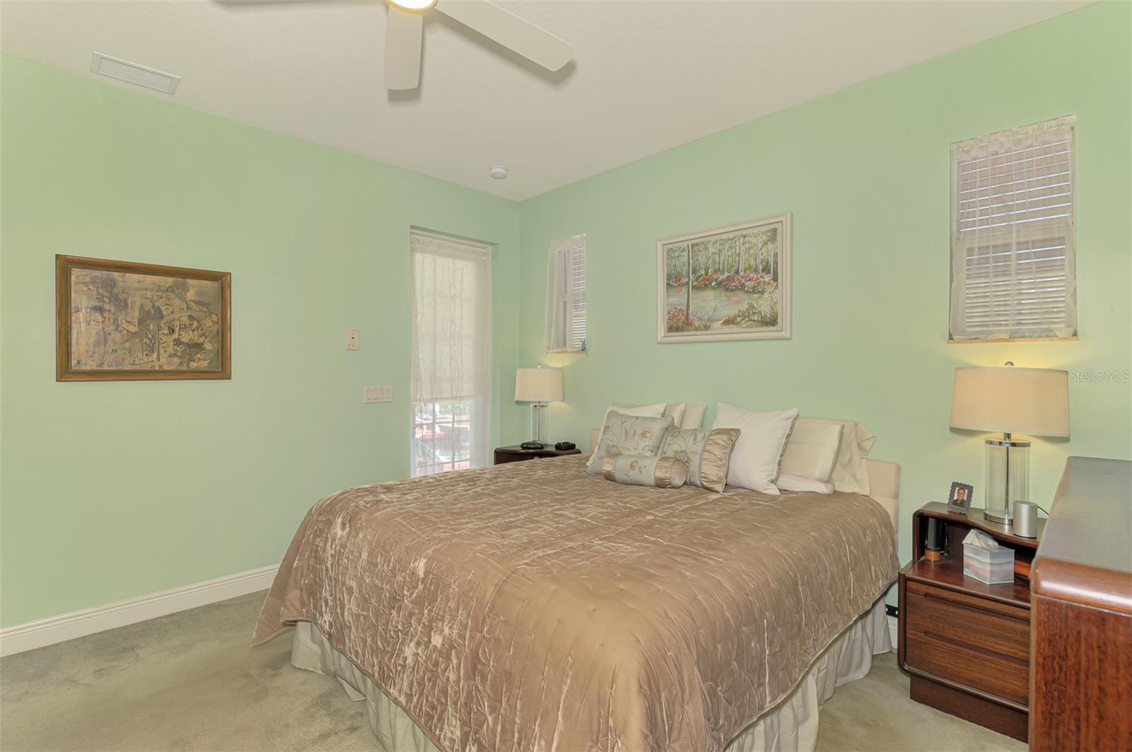 107 WAYFOREST DR — photo 37