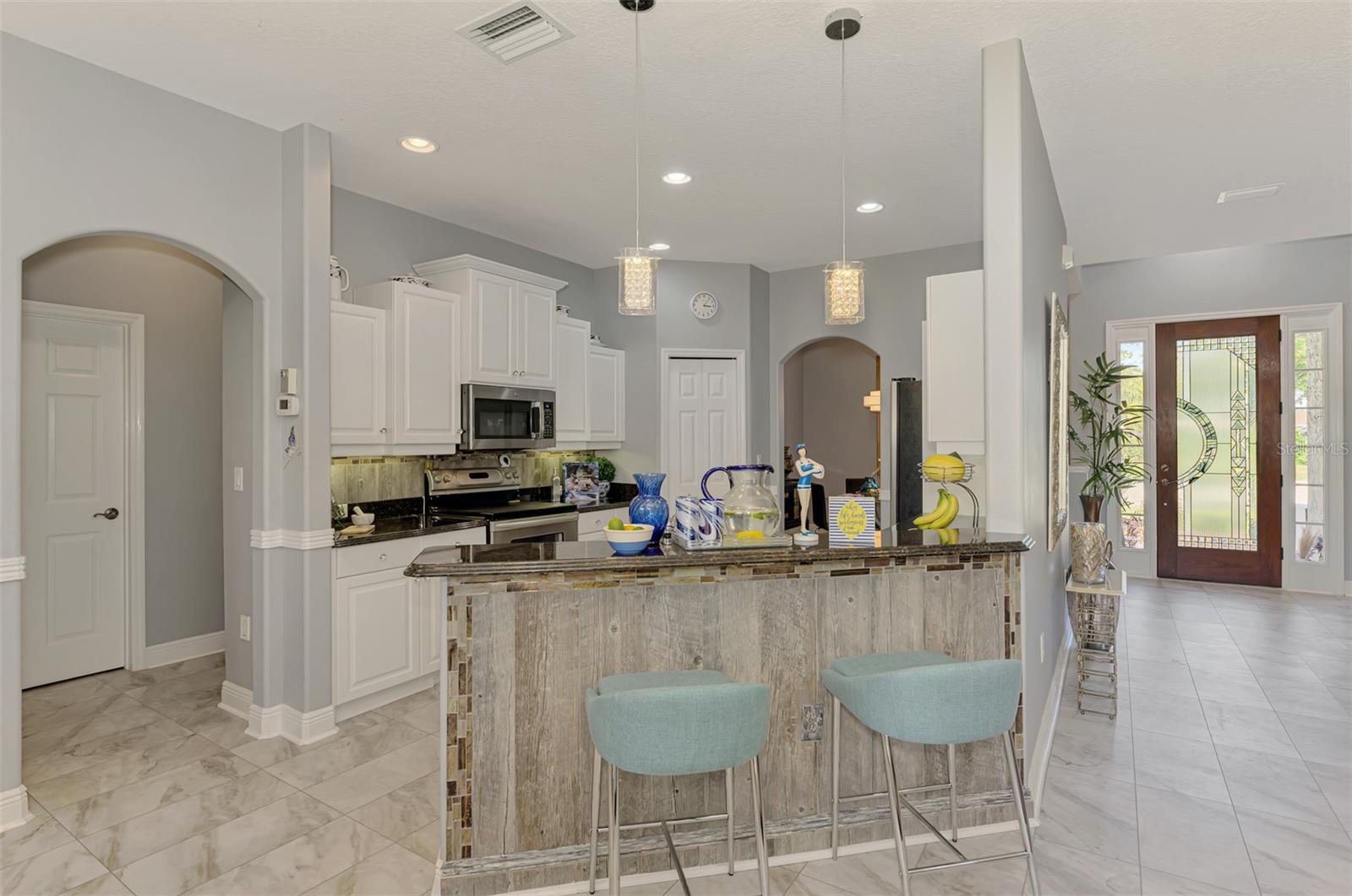 107 WAYFOREST DR — photo 24