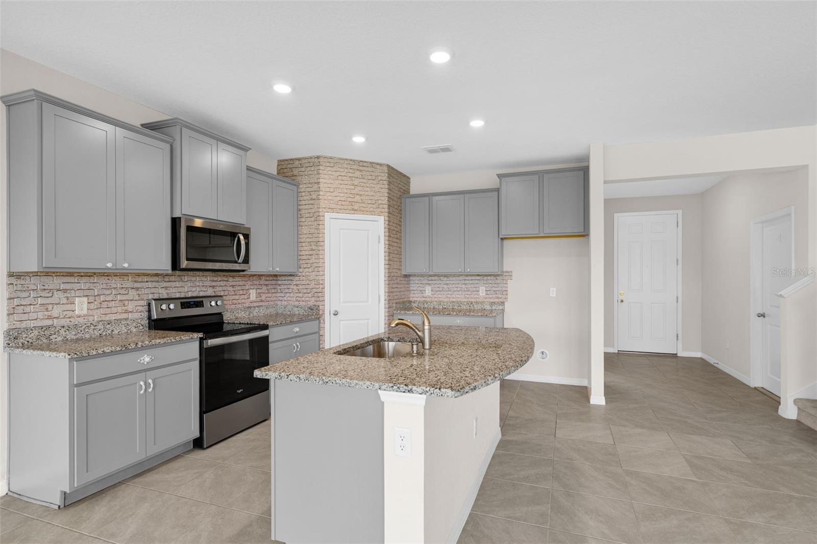 3813 LIVELY CORAL PL — photo 9