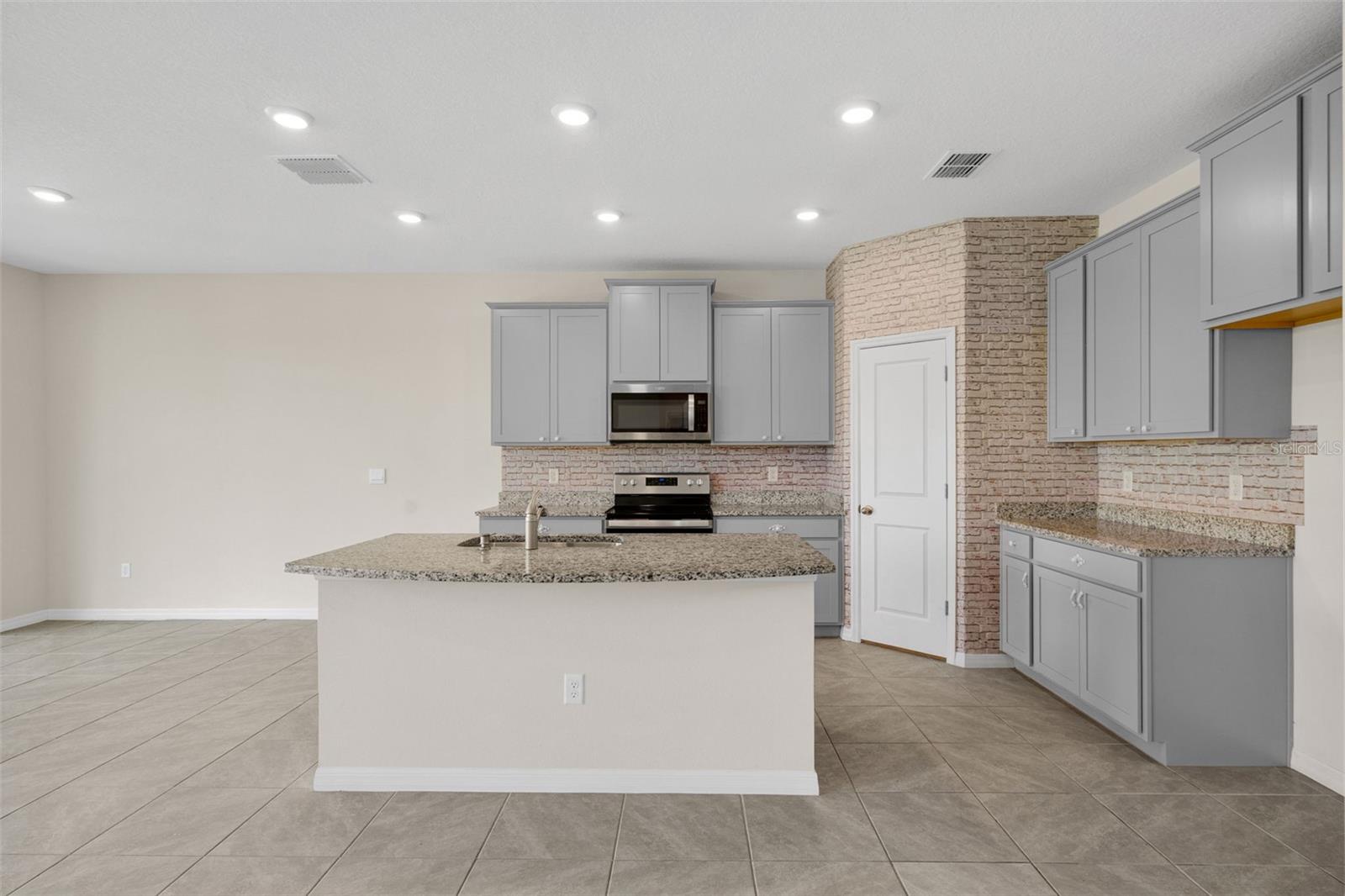 3813 LIVELY CORAL PL — photo 10