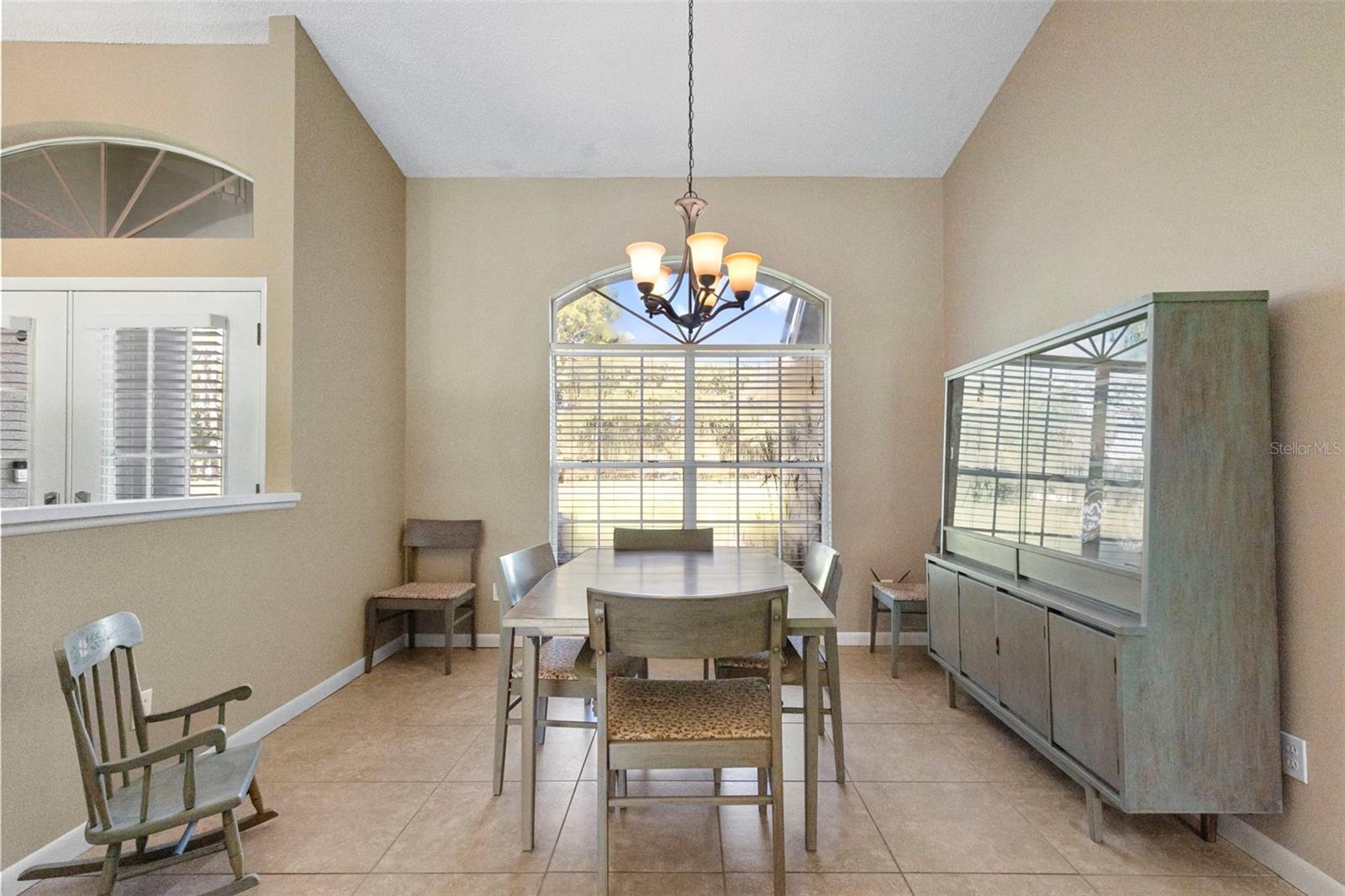 17269 RAINTREE RD — photo 9