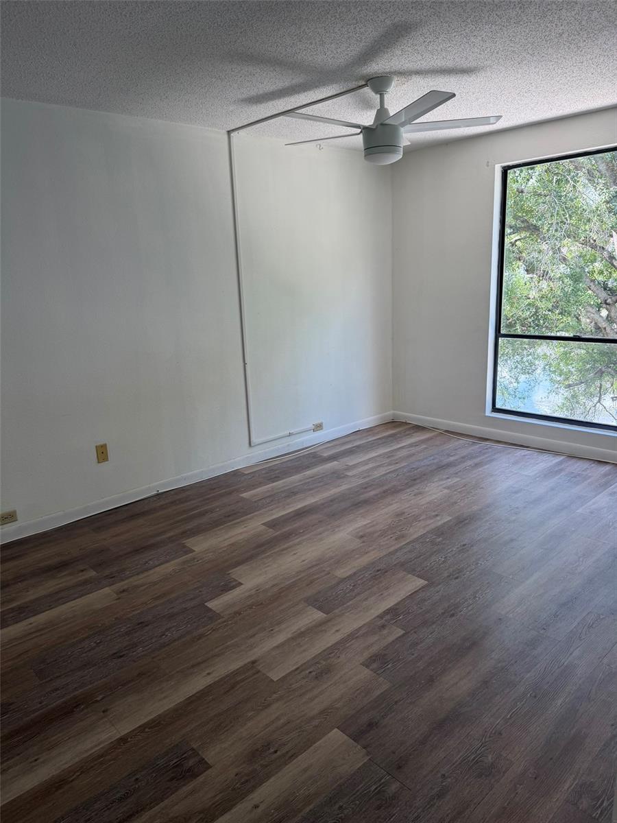 4009 MURIEL PL — photo 6