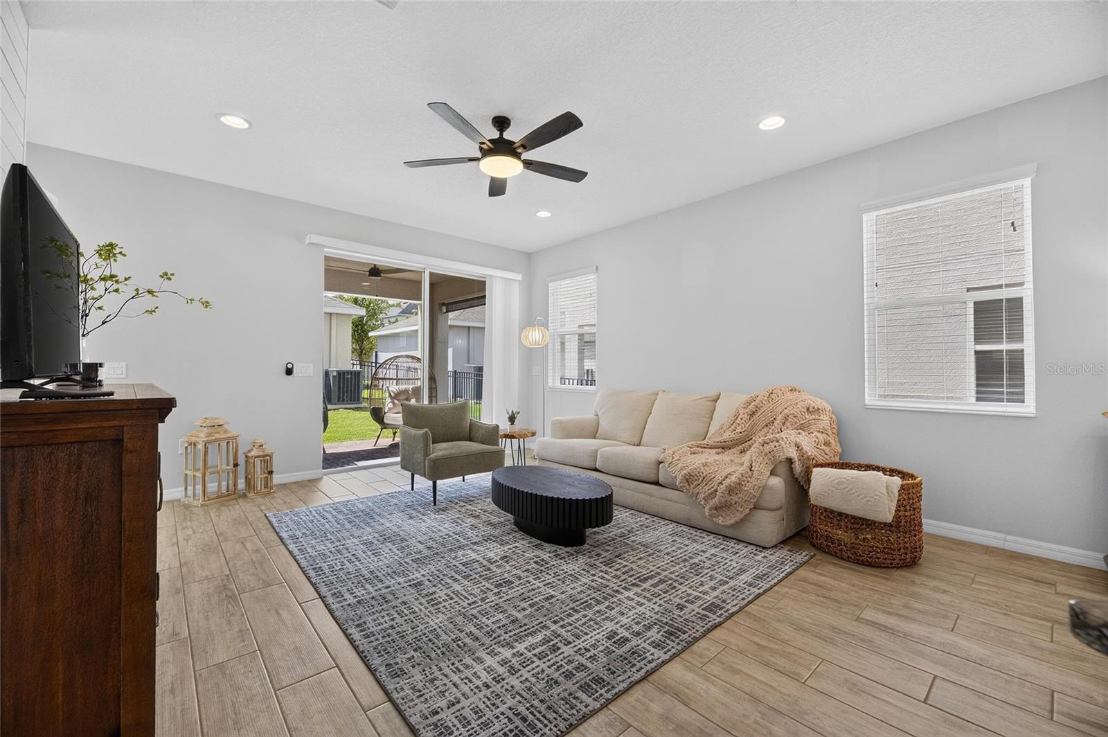 7113 BOWSPIRIT PL — photo 24