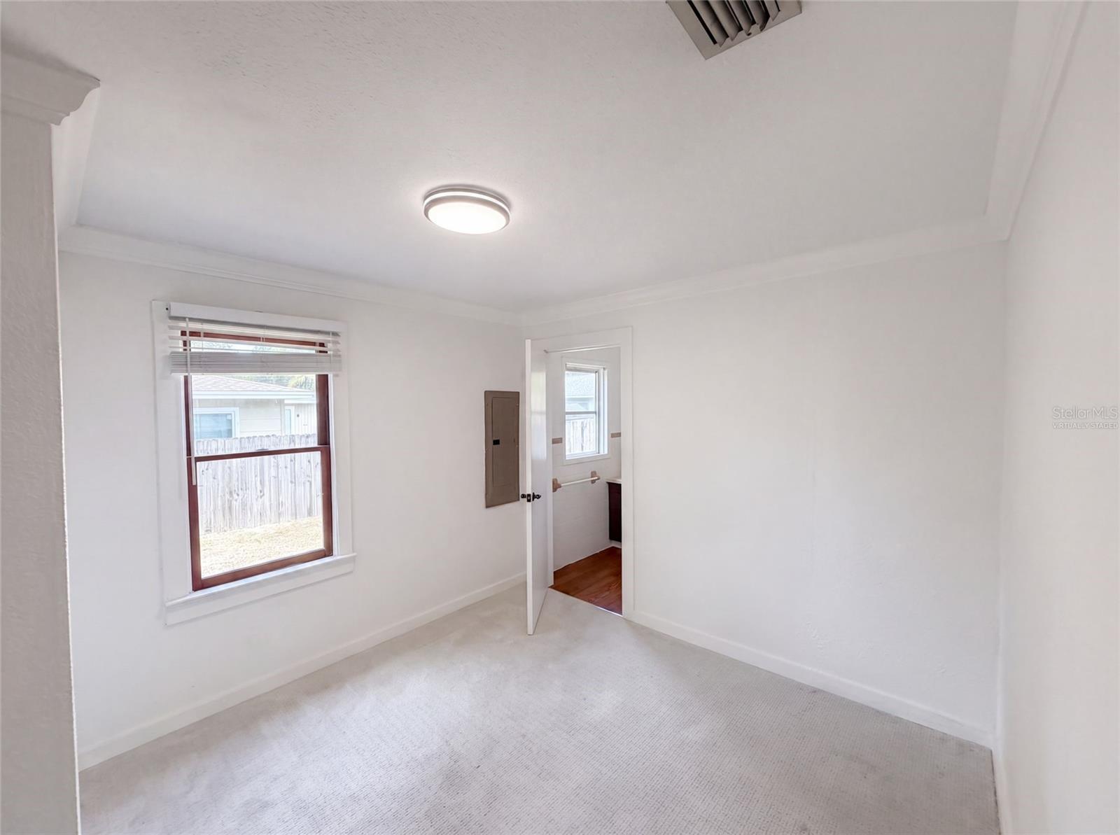 345 ACROPOLIS DR — photo 4