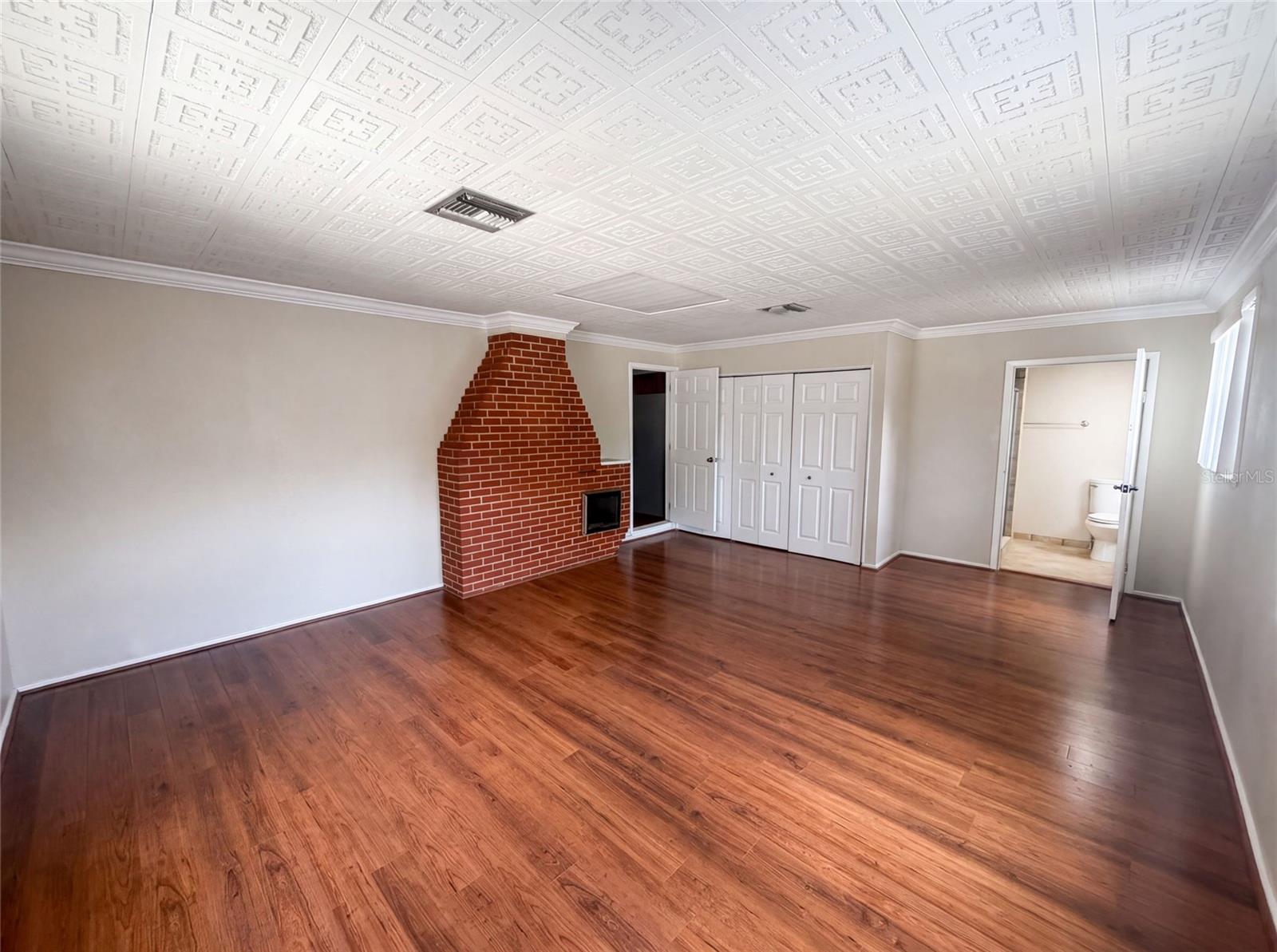345 ACROPOLIS DR — photo 3