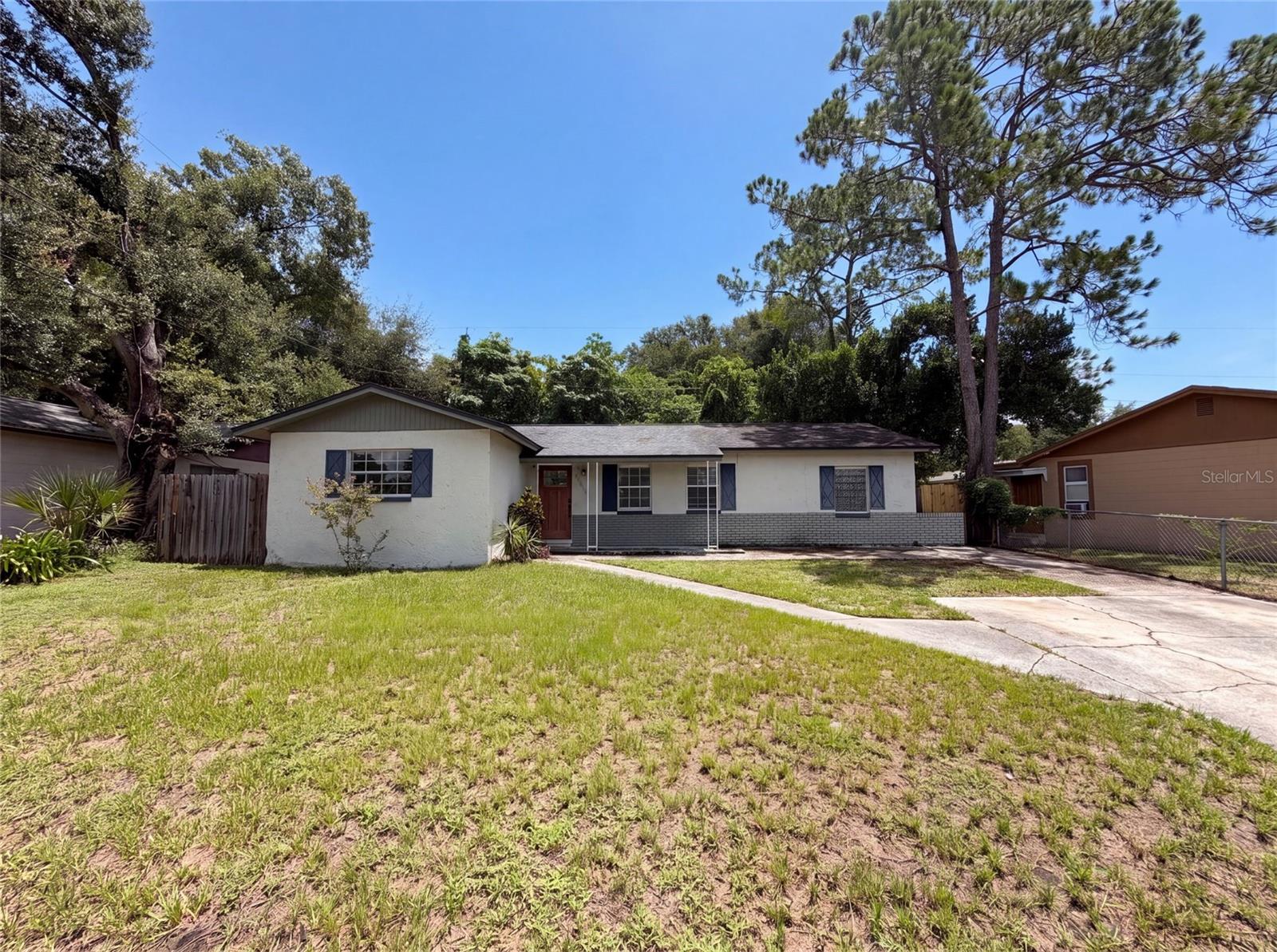 7018 LYNWOOD DR — photo 12