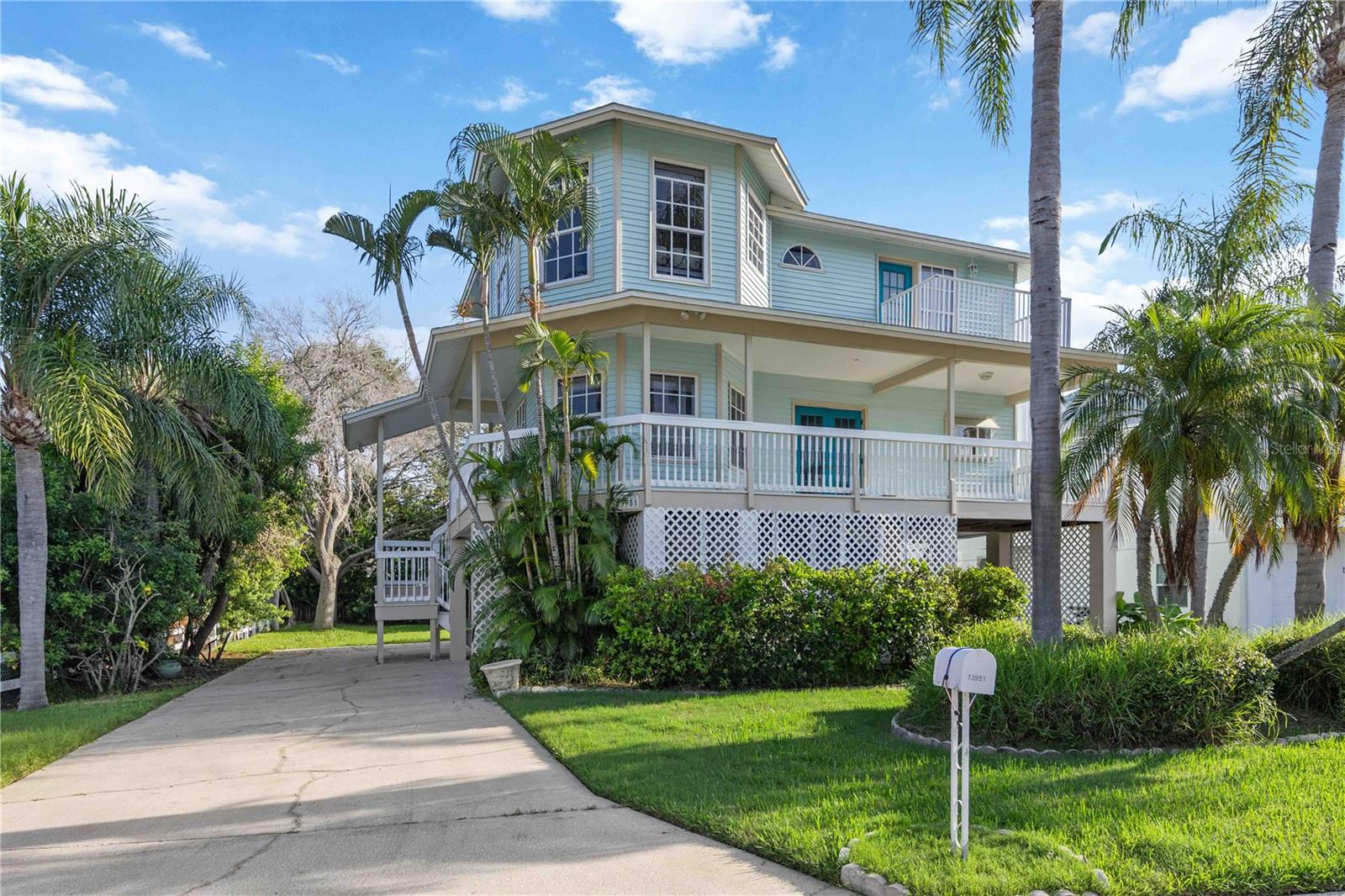 13951 HARBOR VIEW DR — photo 8