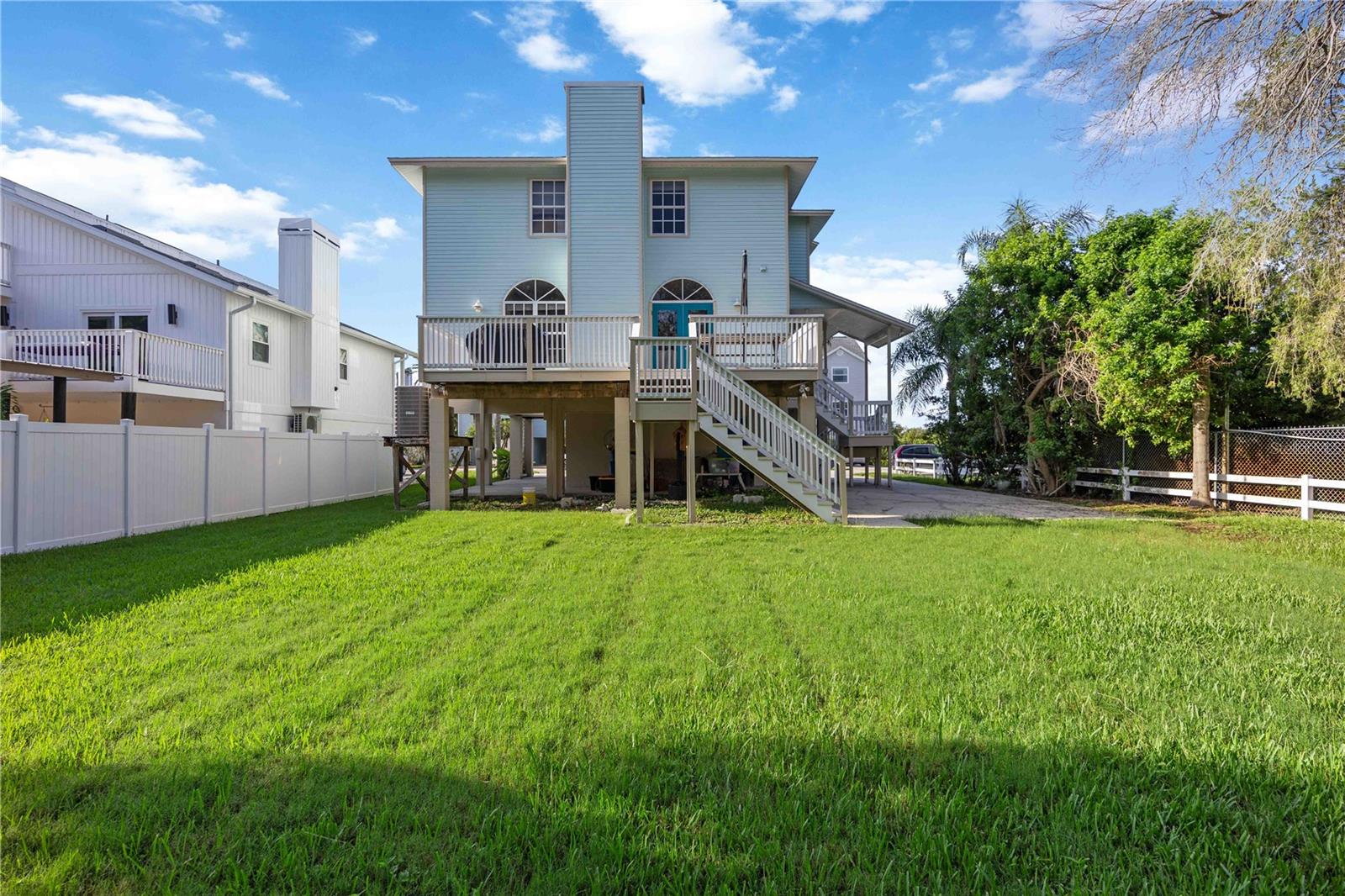 13951 HARBOR VIEW DR — photo 26