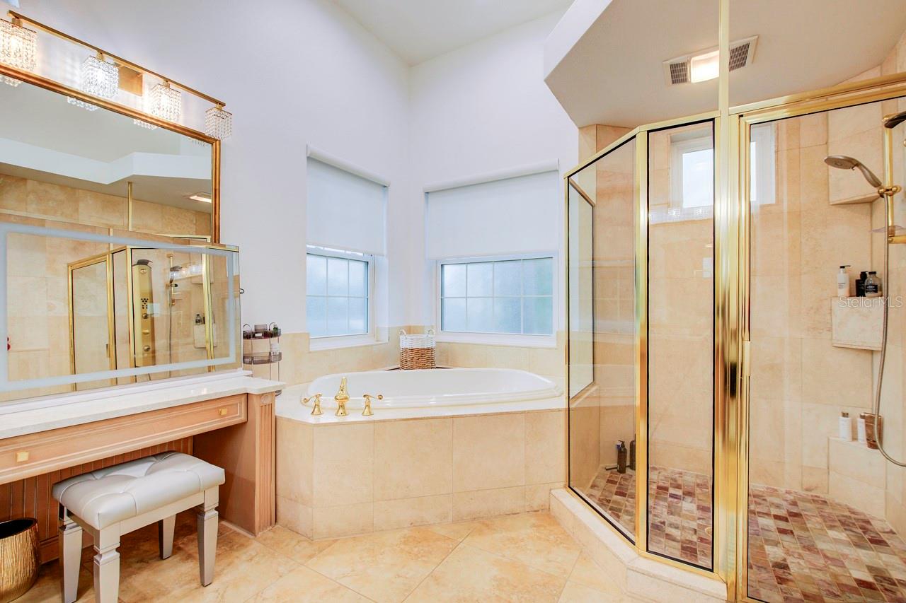6113 PASADENA POINT BLVD — photo 56
