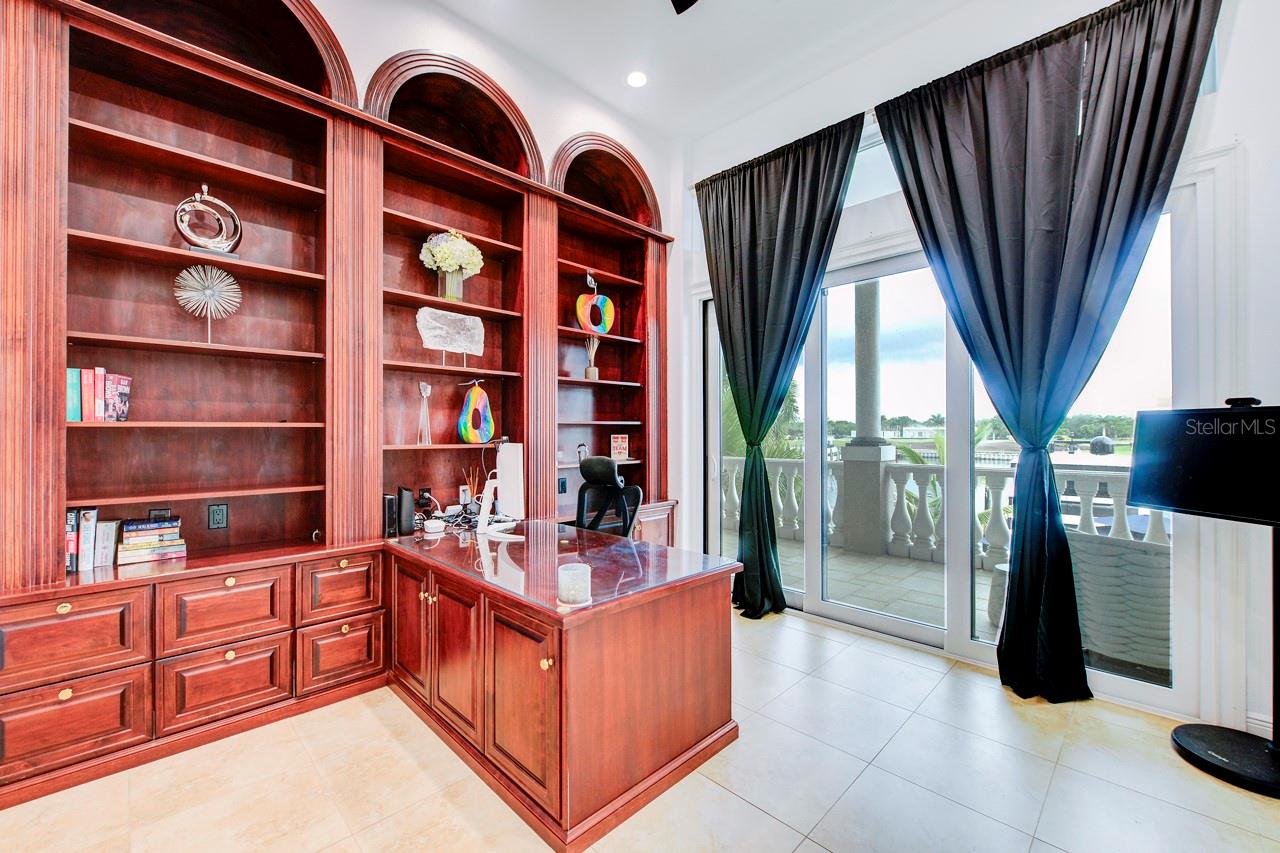 6113 PASADENA POINT BLVD — photo 46