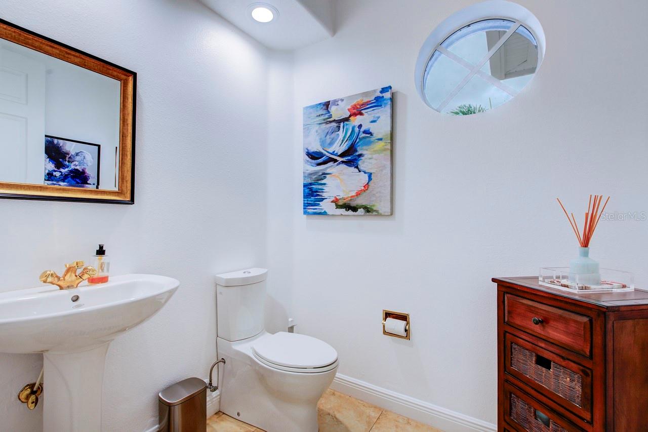 6113 PASADENA POINT BLVD — photo 45