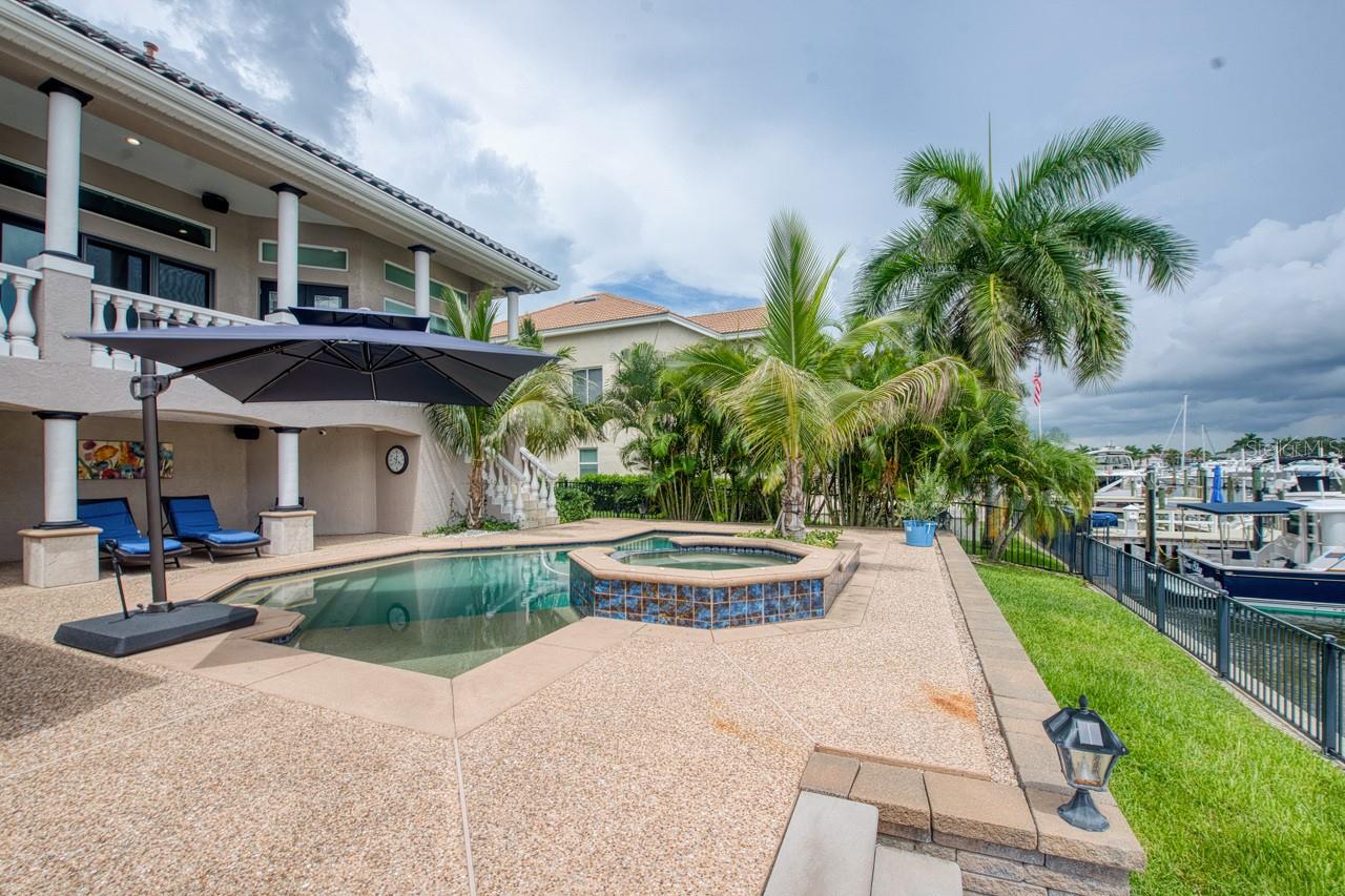 6113 PASADENA POINT BLVD — photo 80