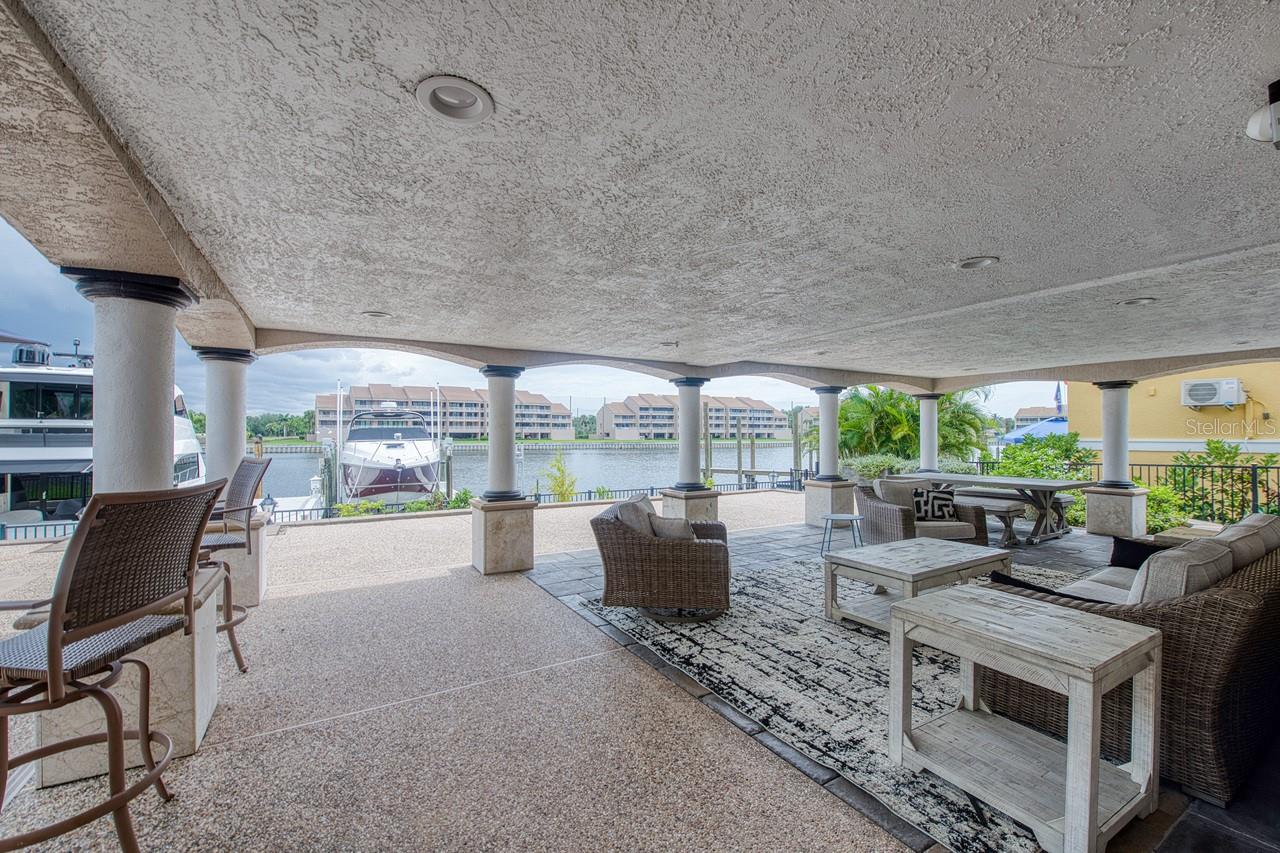 6113 PASADENA POINT BLVD — photo 75