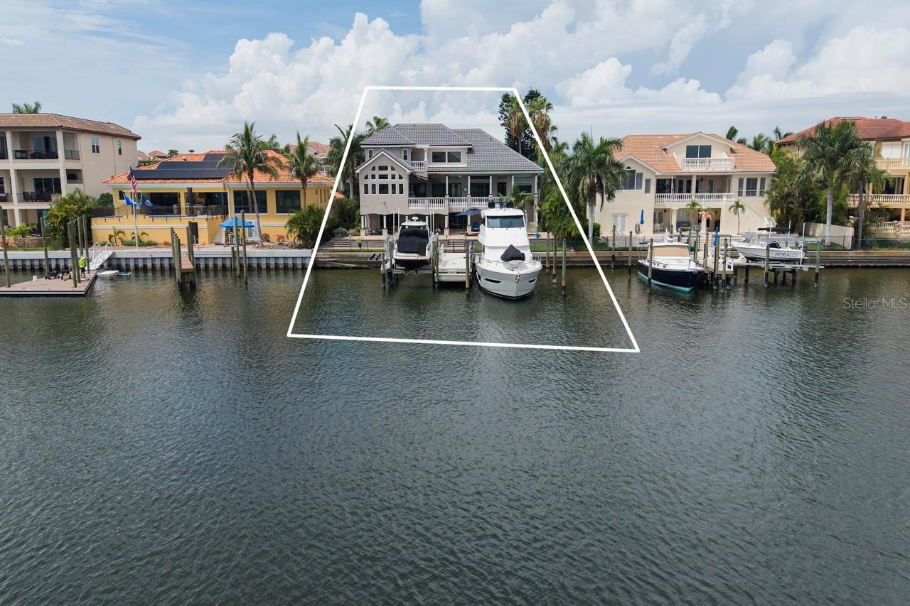 6113 PASADENA POINT BLVD — photo 2